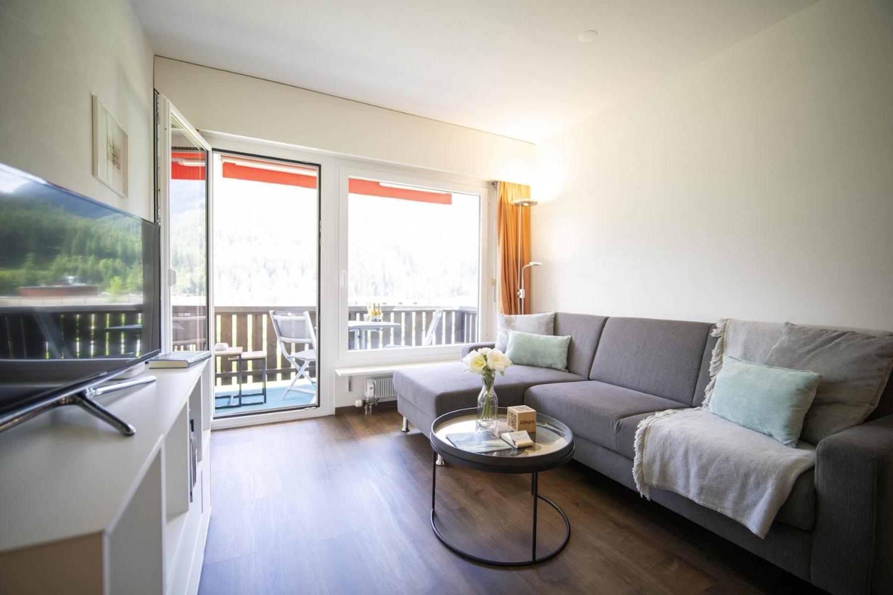 Apartment photo 1