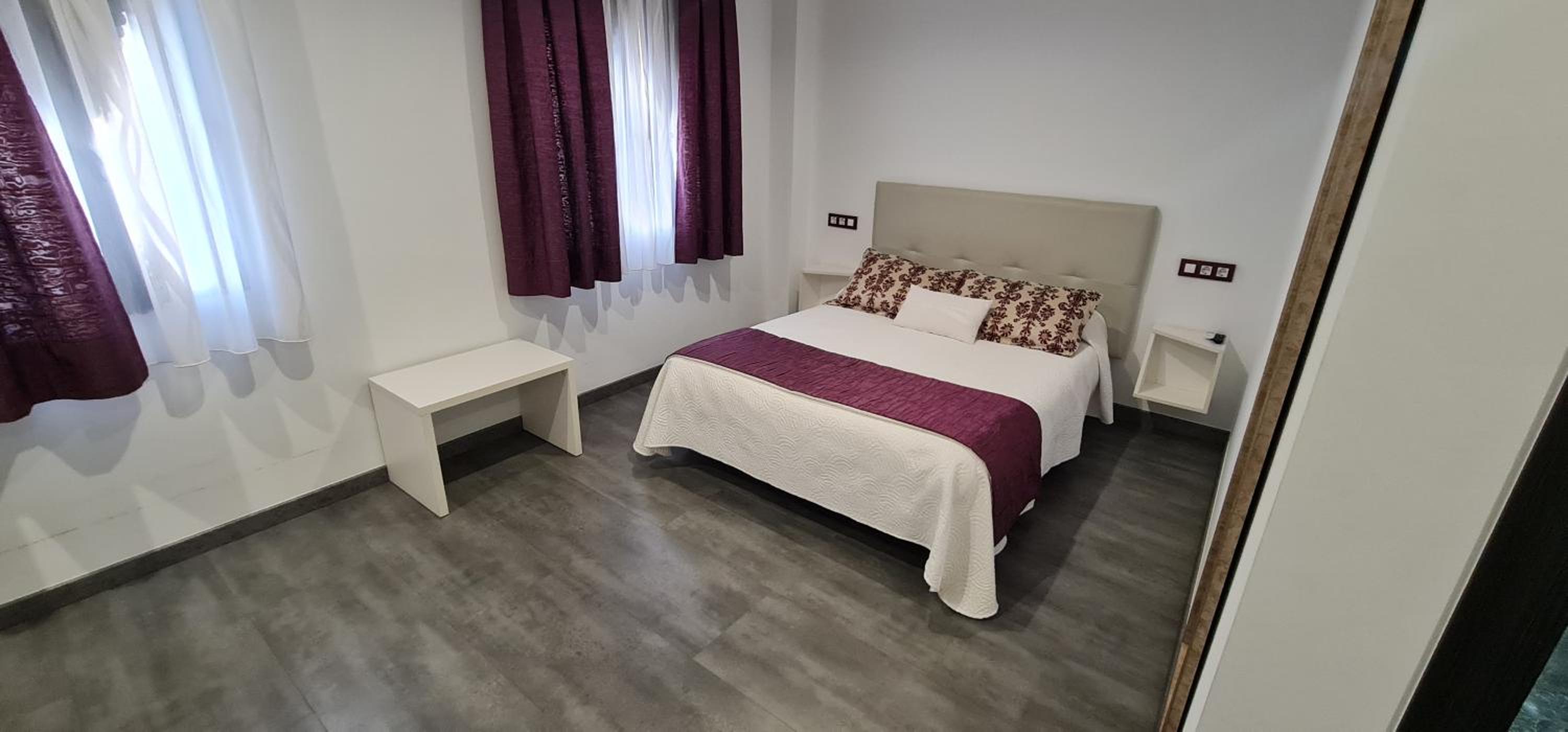 Double Room with Extra Bed - Photo 1