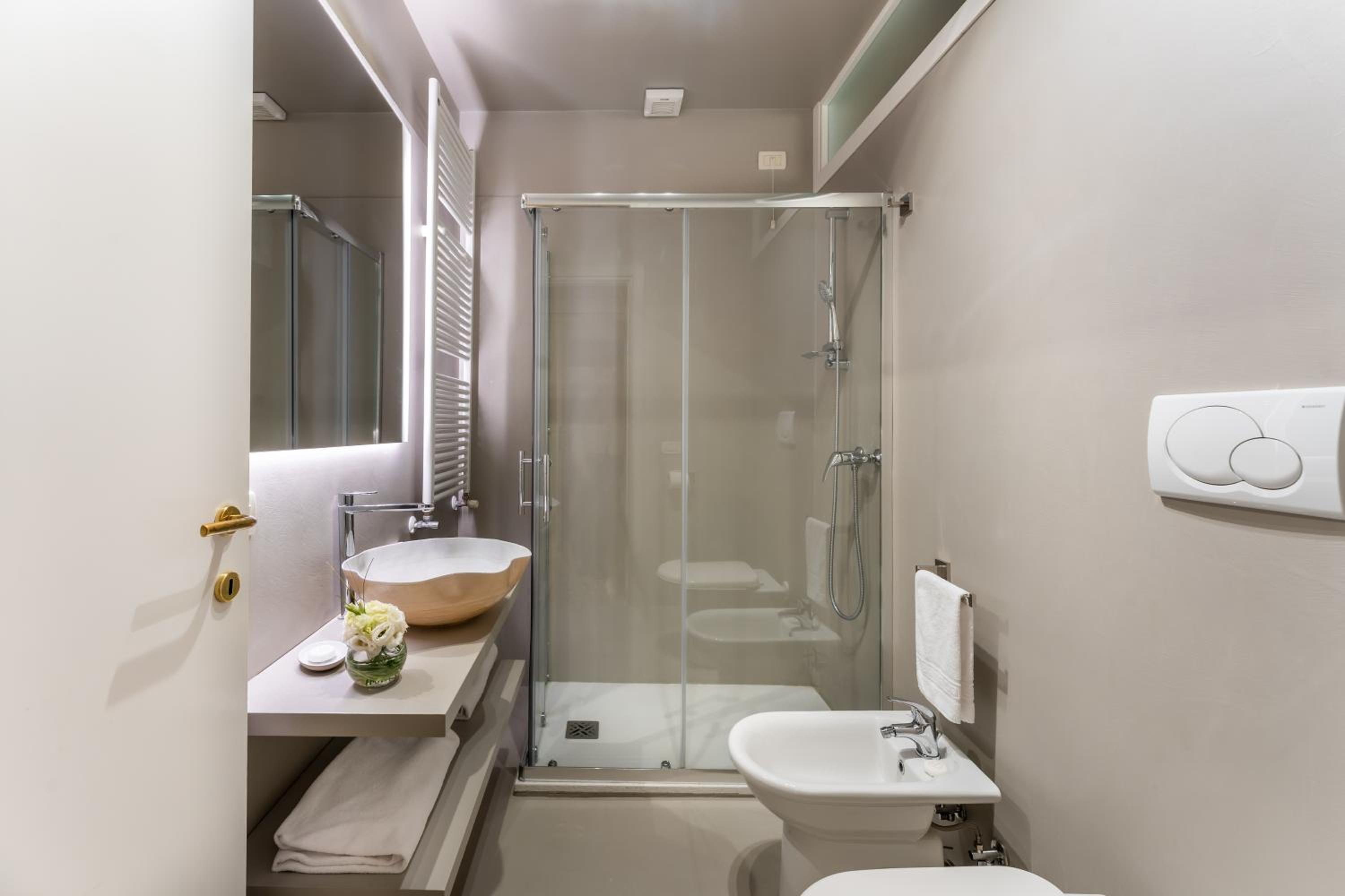 Superior Apartment with Canal View photo 3