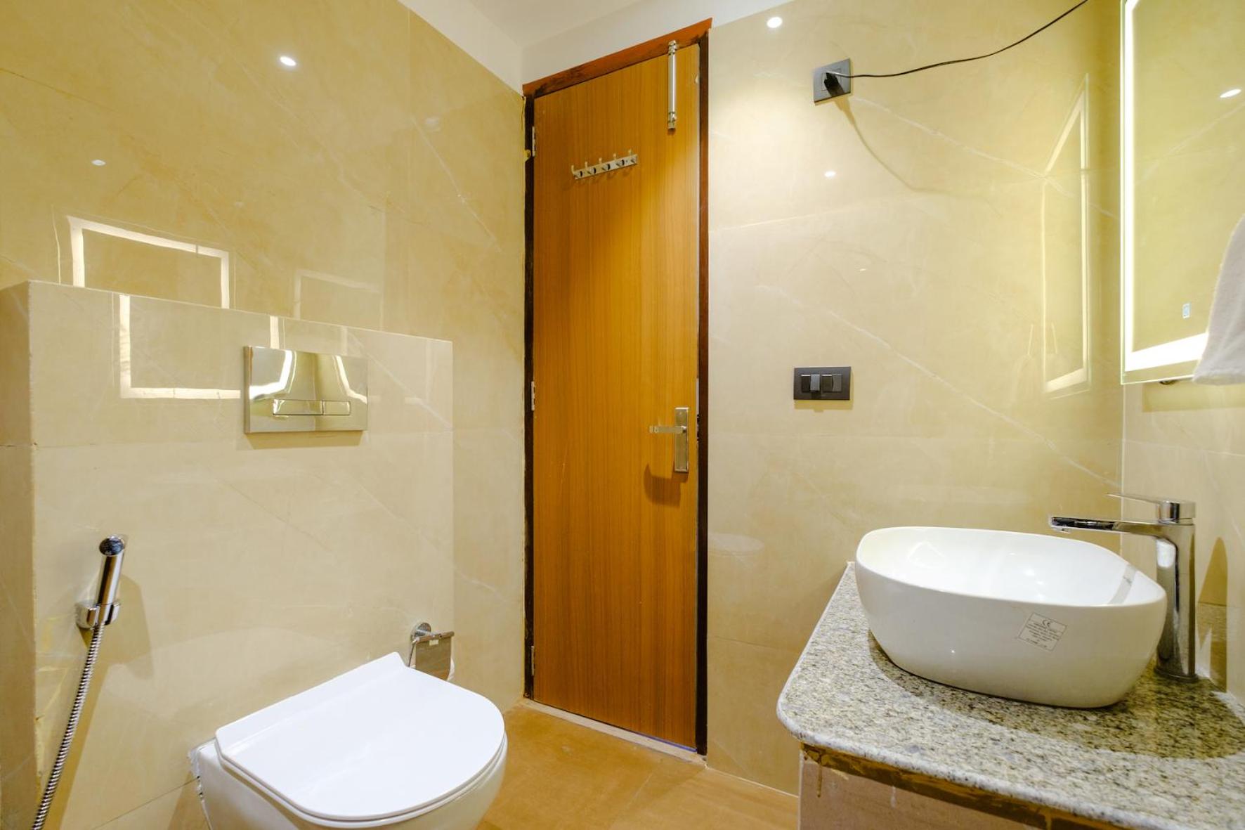 Junior Suite With Balcony - Photo 6