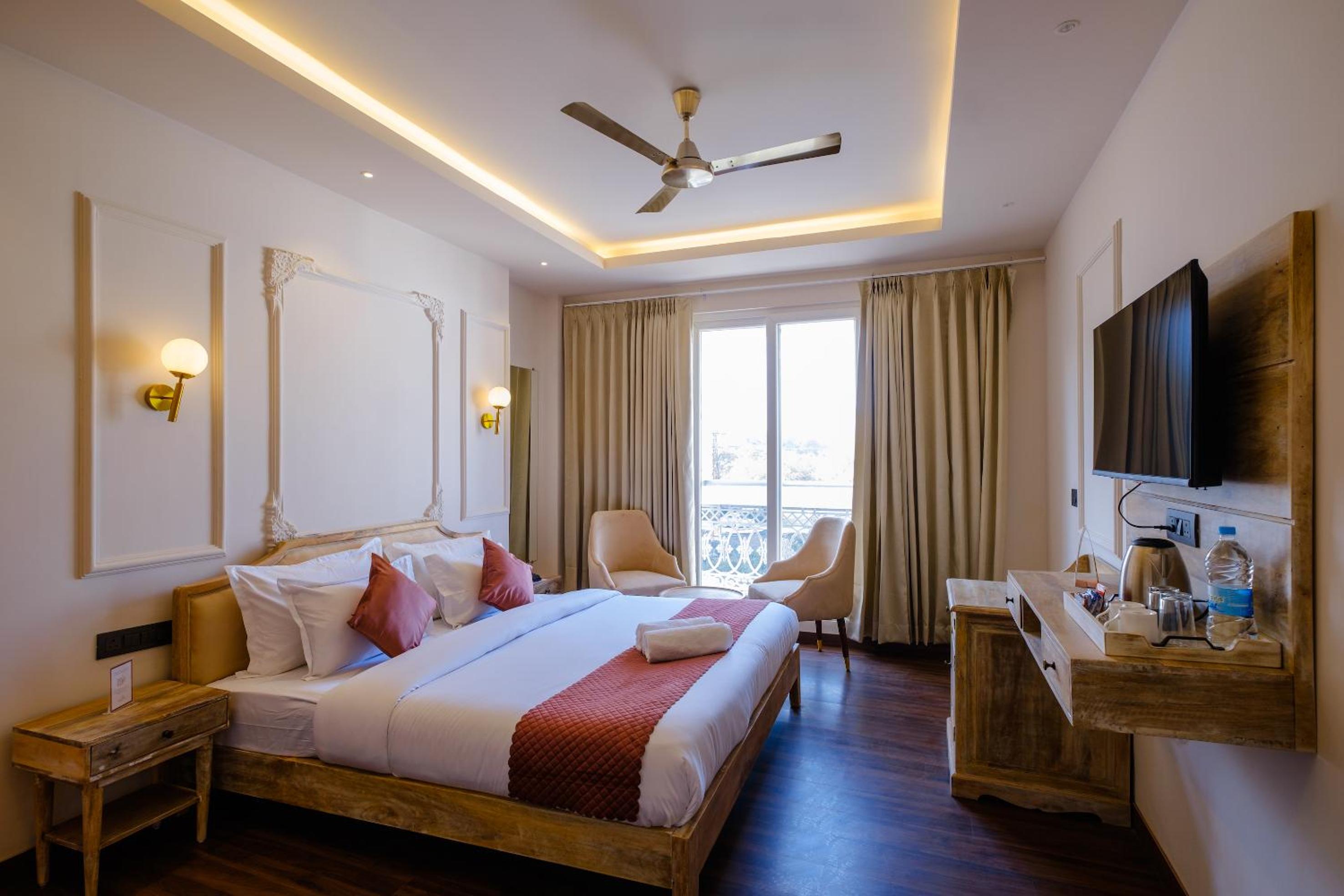 Junior Suite With Balcony - Photo 5