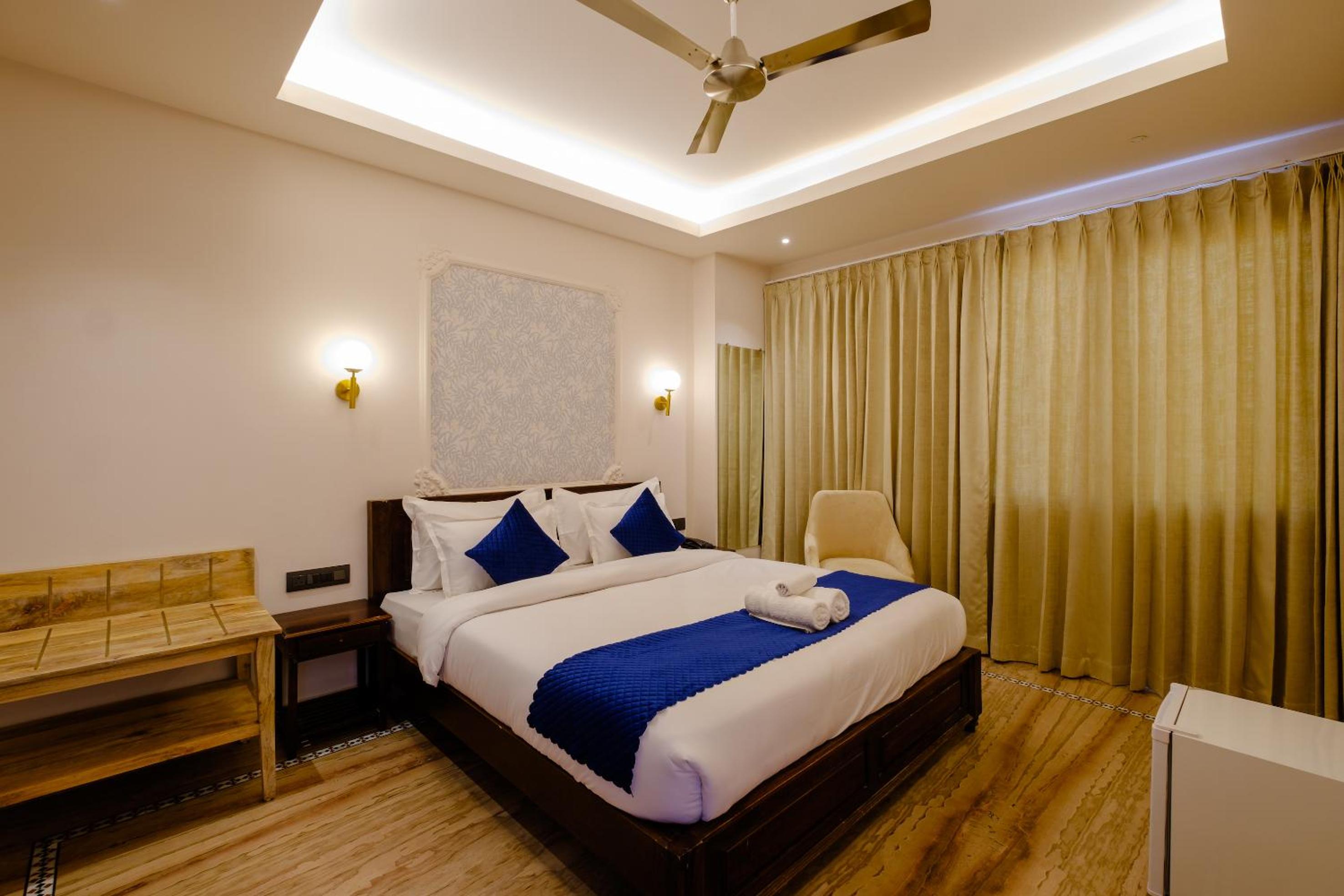 Two-Bedroom Apartment - Photo 15