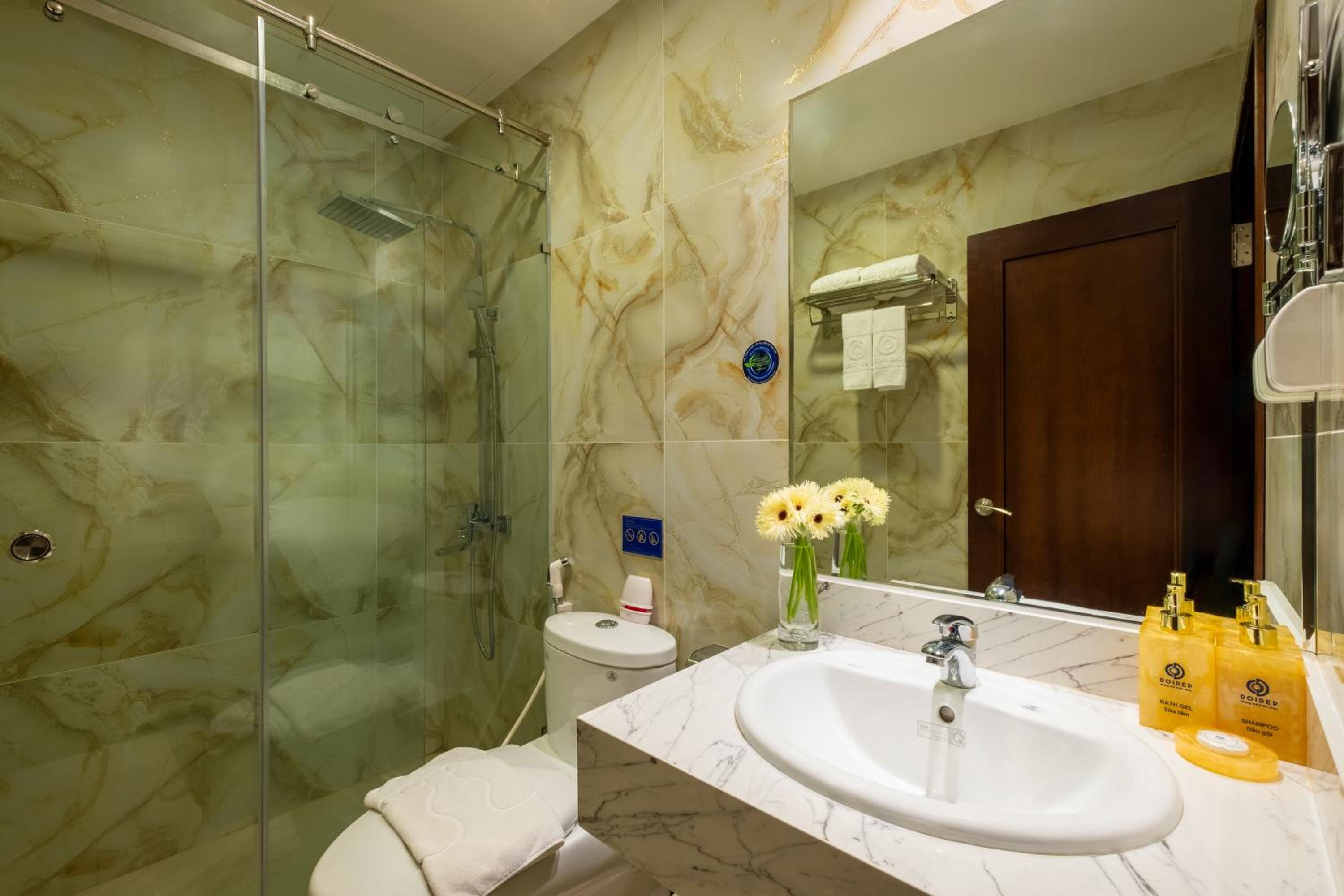 Double Room - Photo 5