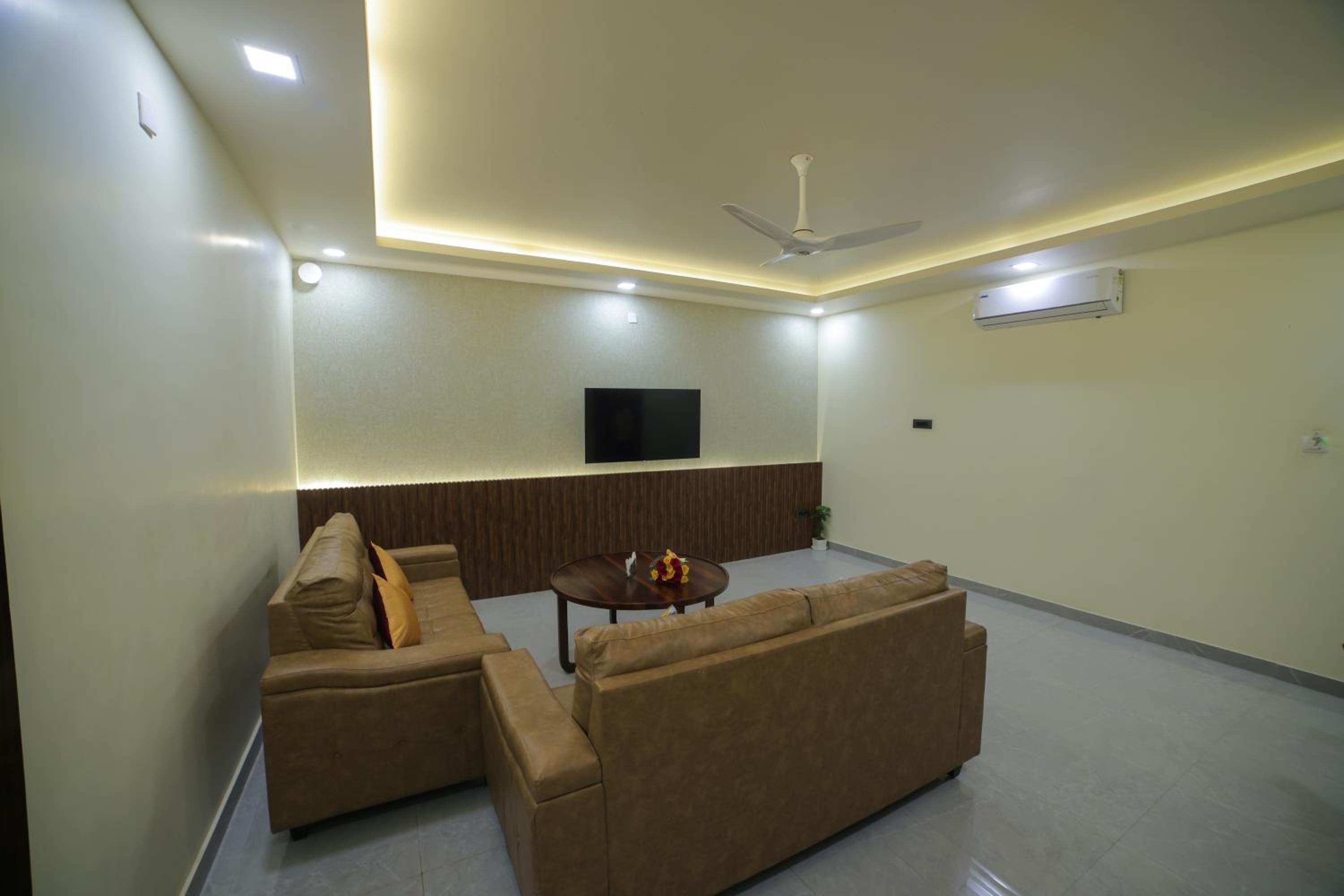 Suite with Garden View - Photo 25