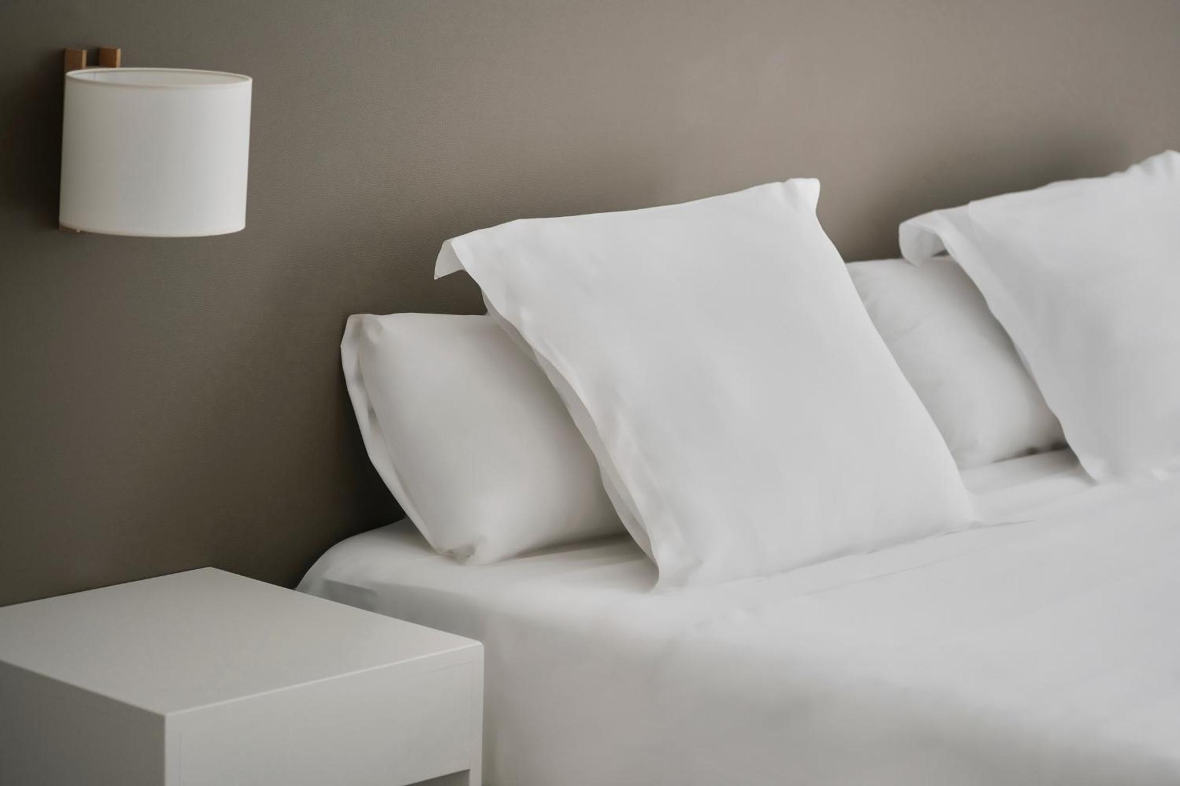 Two-Bedroom Suite thumbnail 5