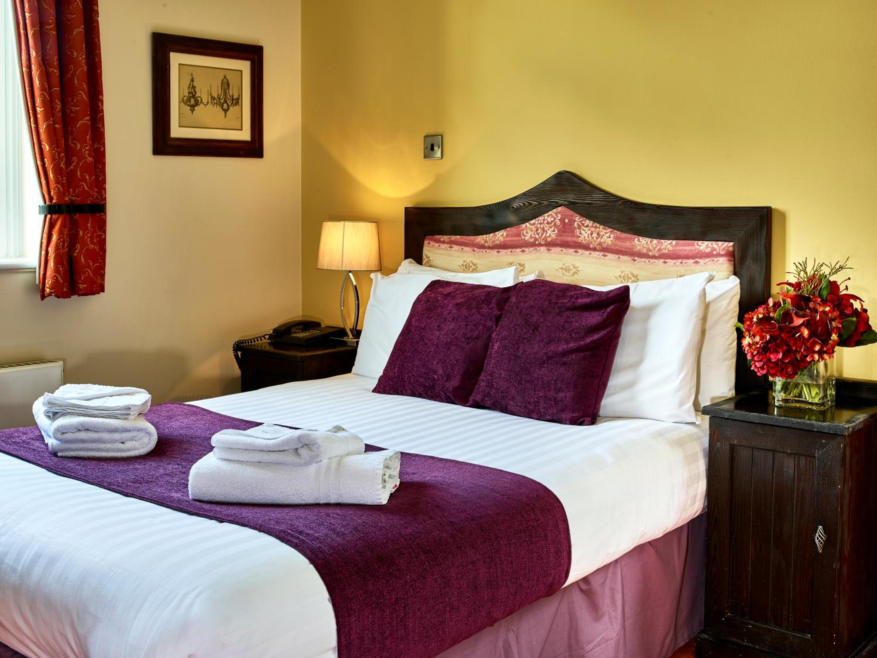 Double Room - Photo 7