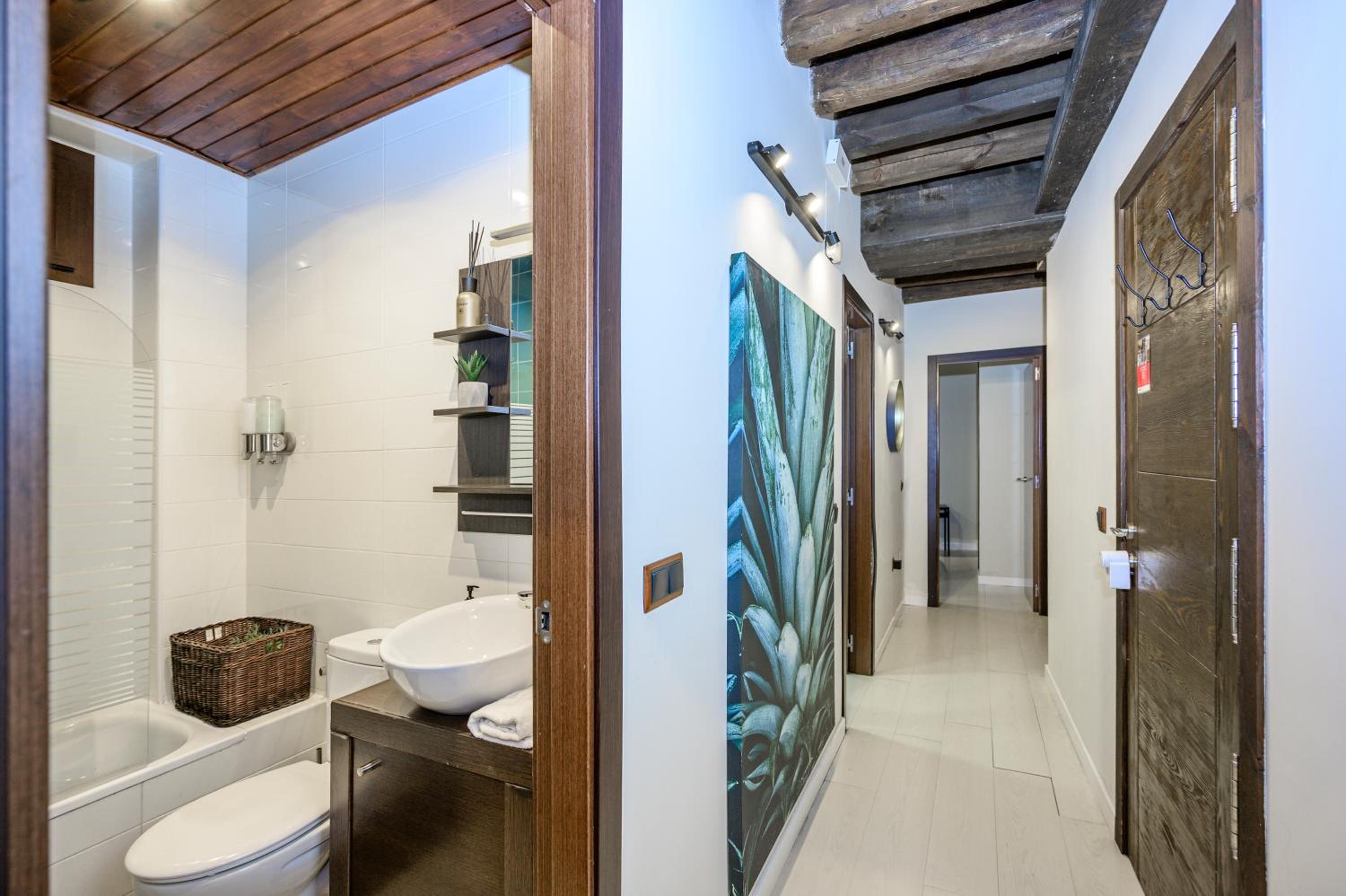 Two-Bedroom Apartment - Photo 16