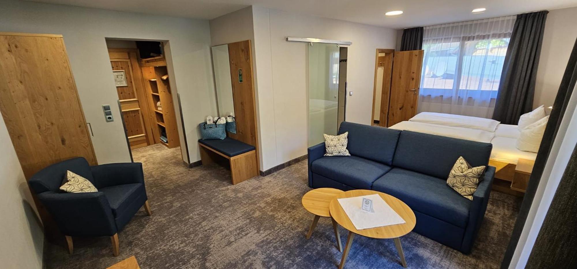 Family Room - Photo 9