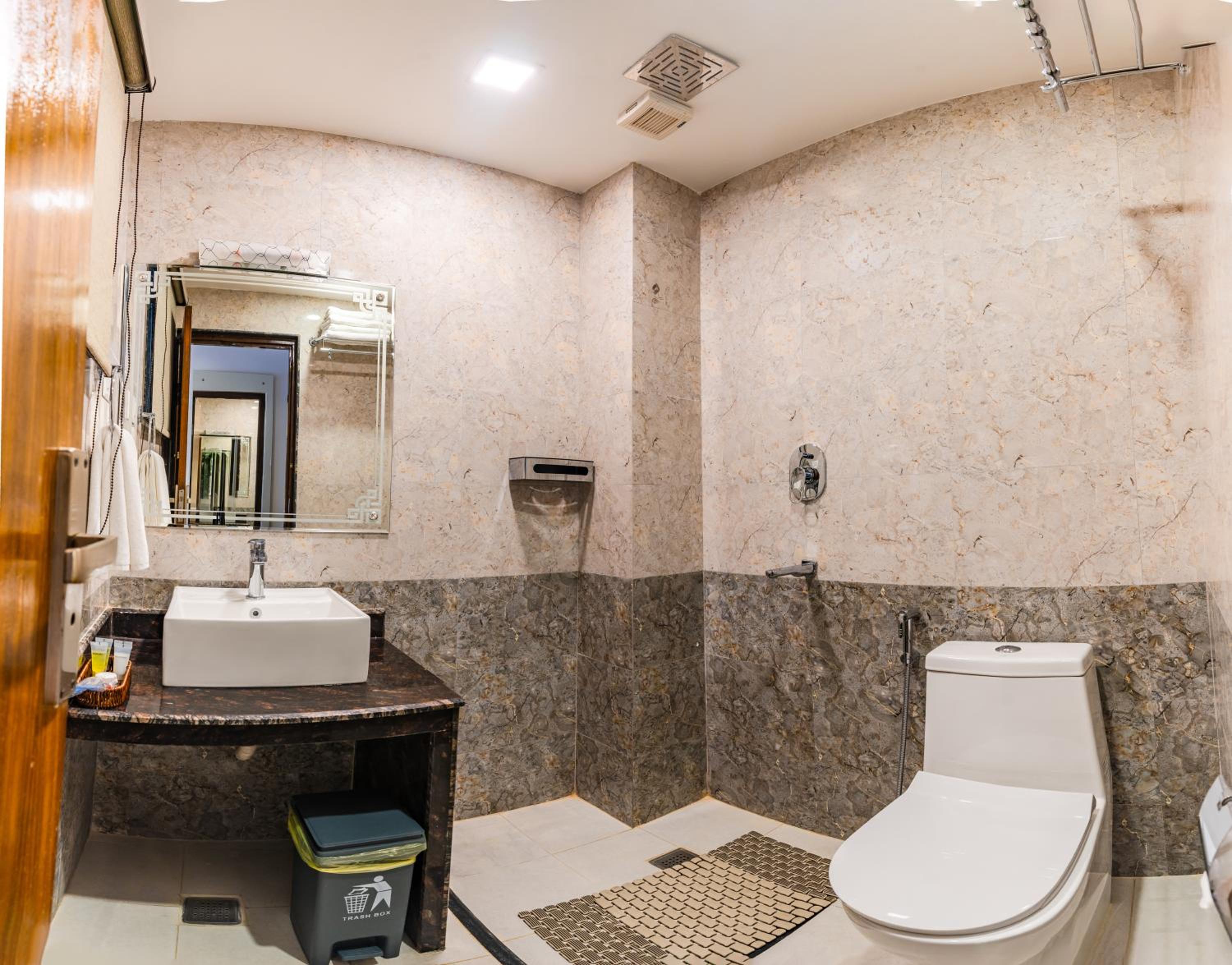 Deluxe Double Room - Photo 5