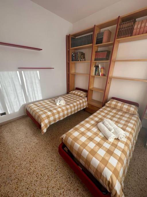 Two-Bedroom Apartment photo 2