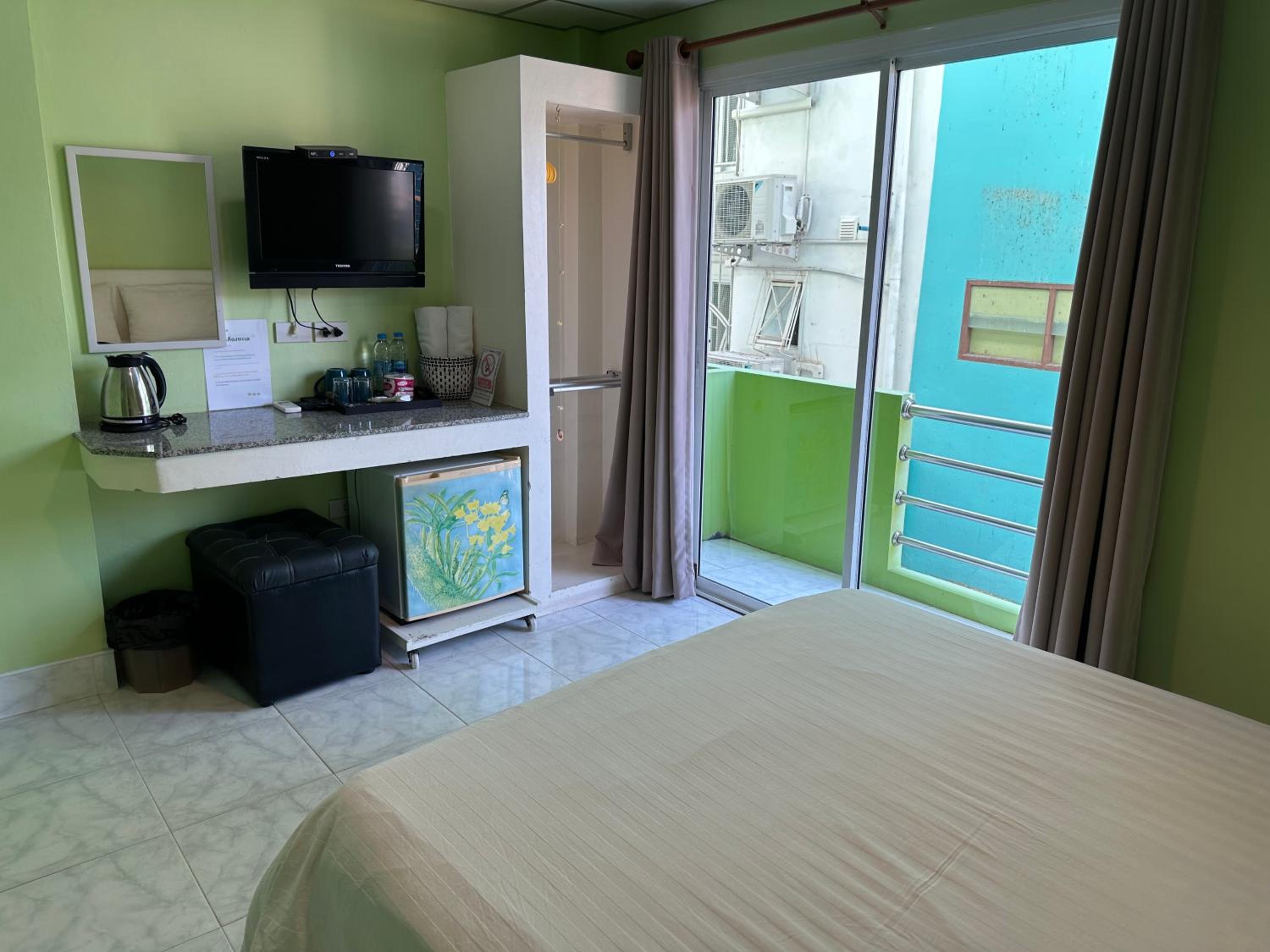 Standard Double Room - Photo 4
