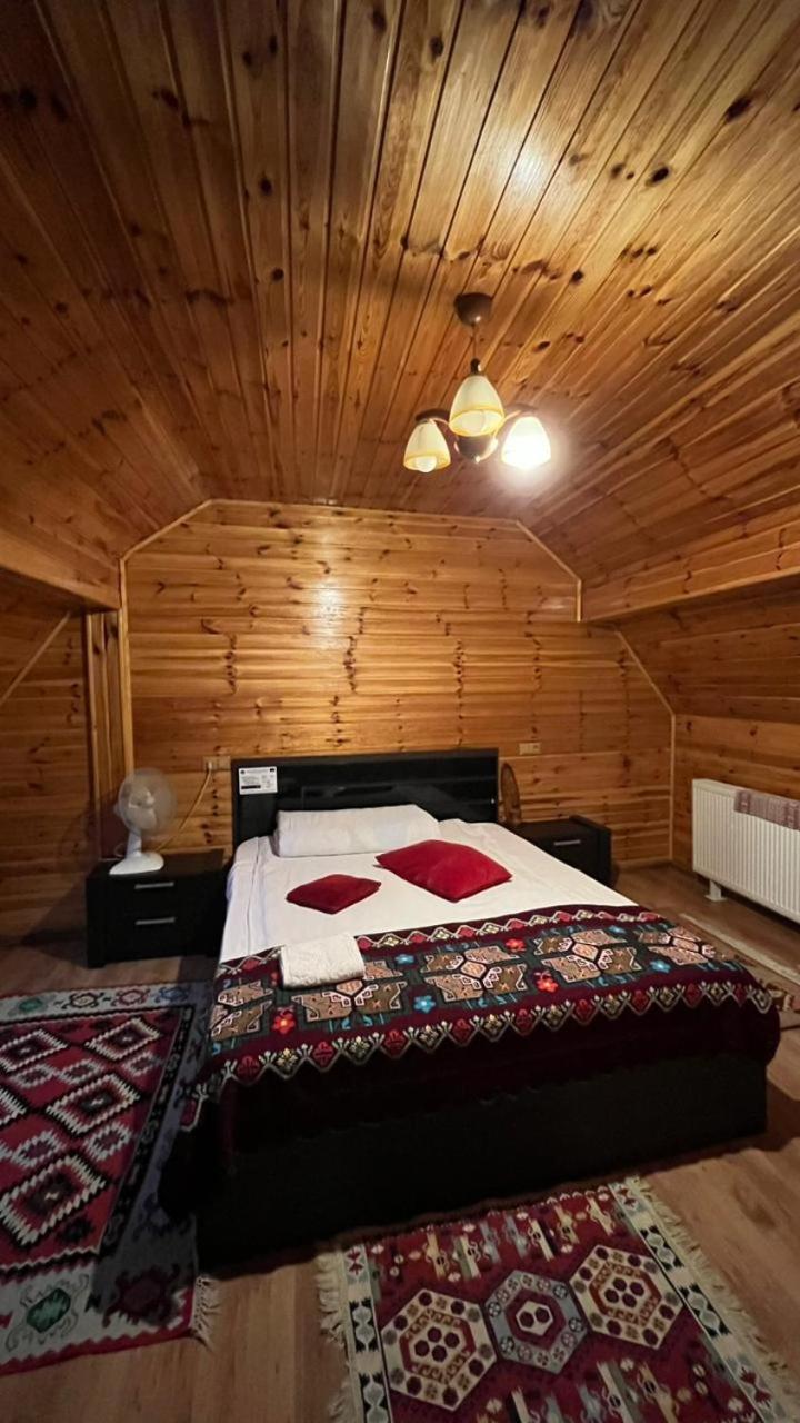 Deluxe Double Room with Extra Bed - Photo 1