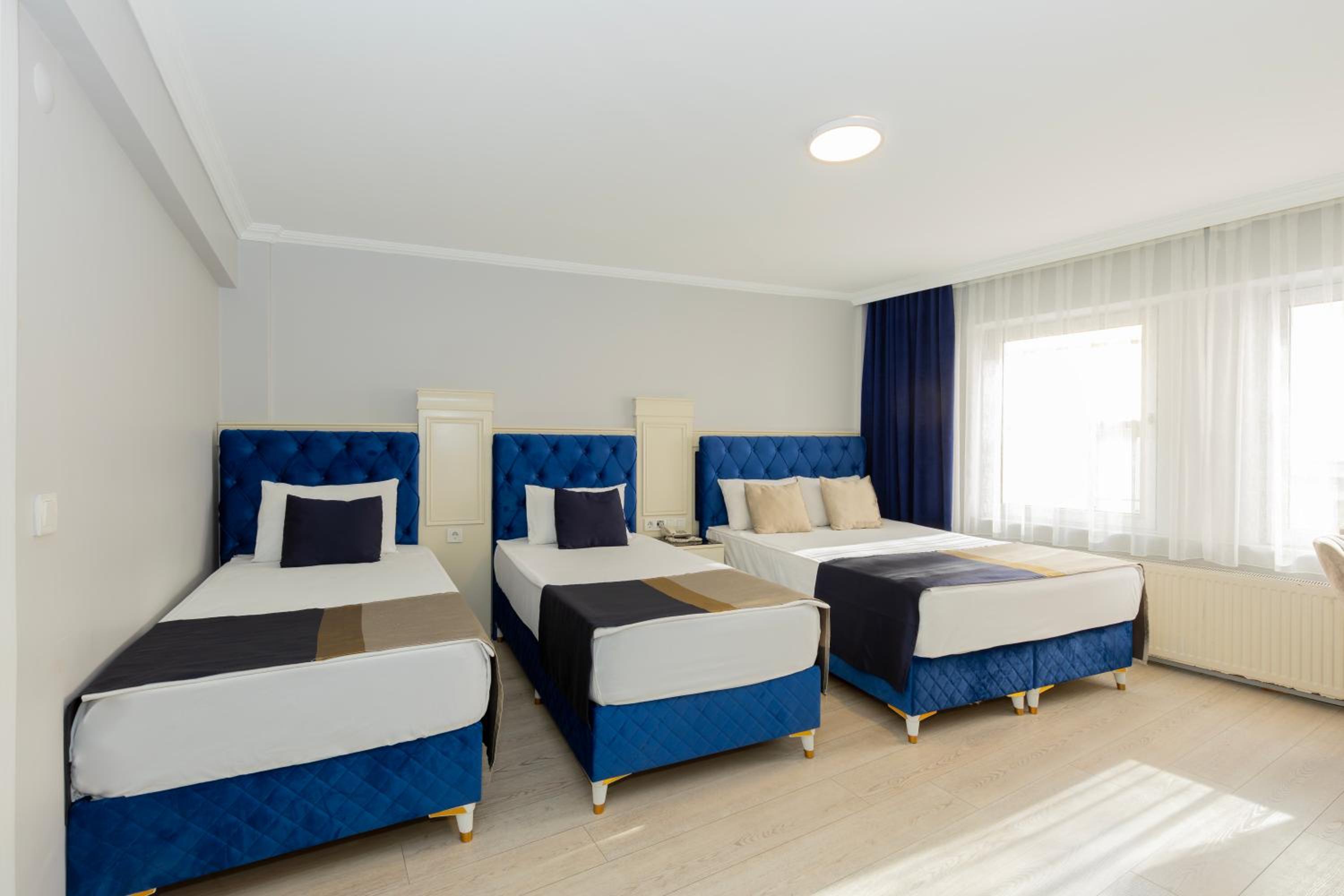 Deluxe Quadruple Room photo 1