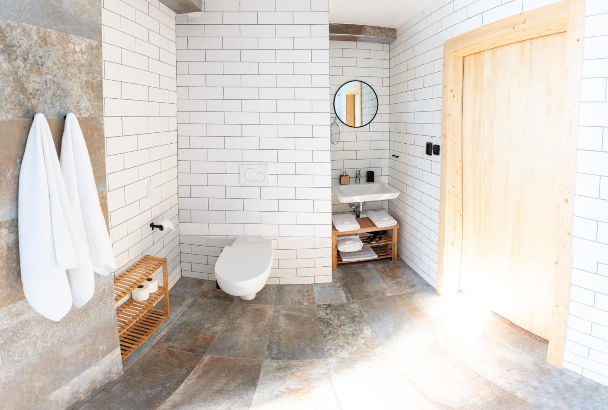 Triple Room - Photo 8