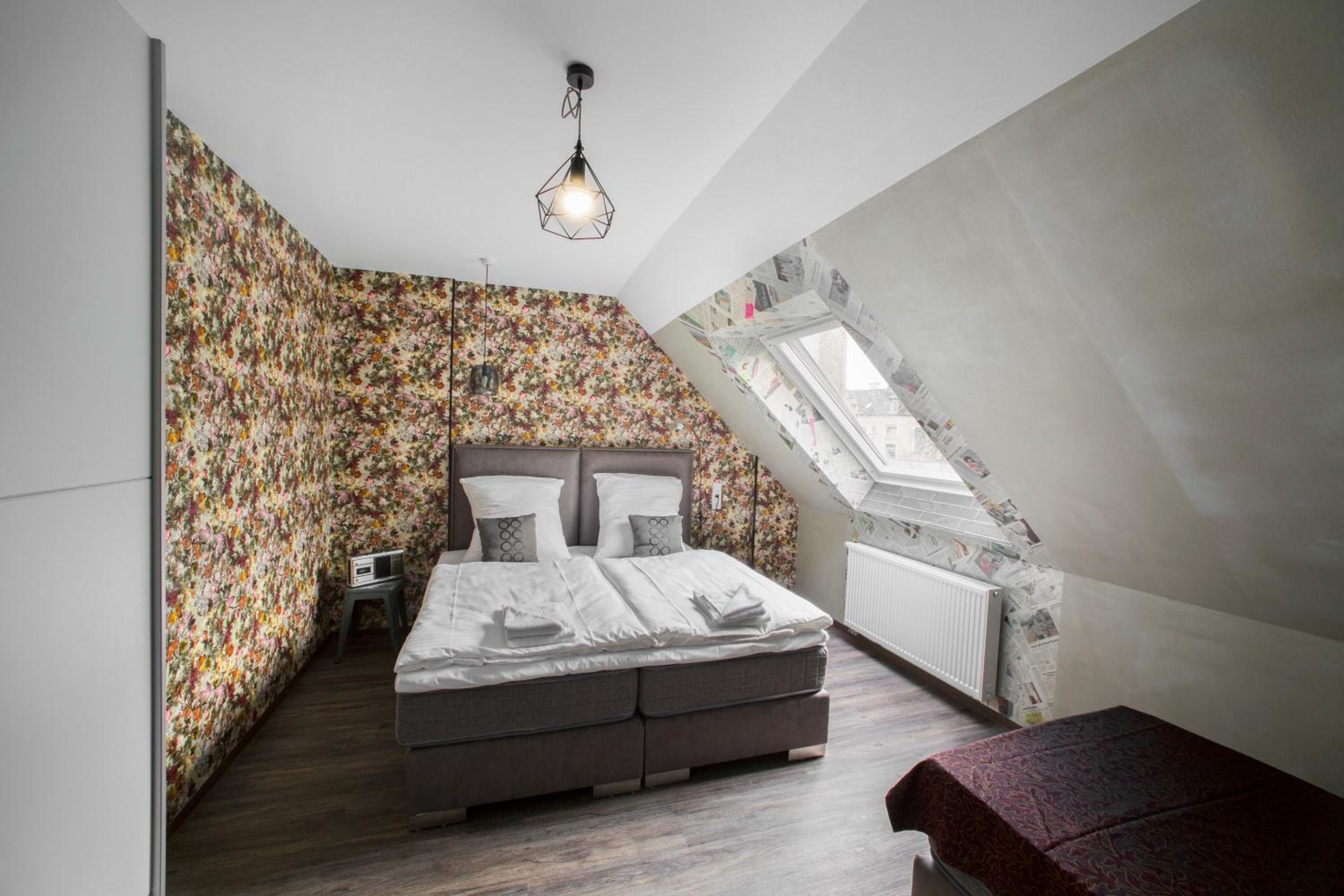 Twin Room with Shared Bathroom