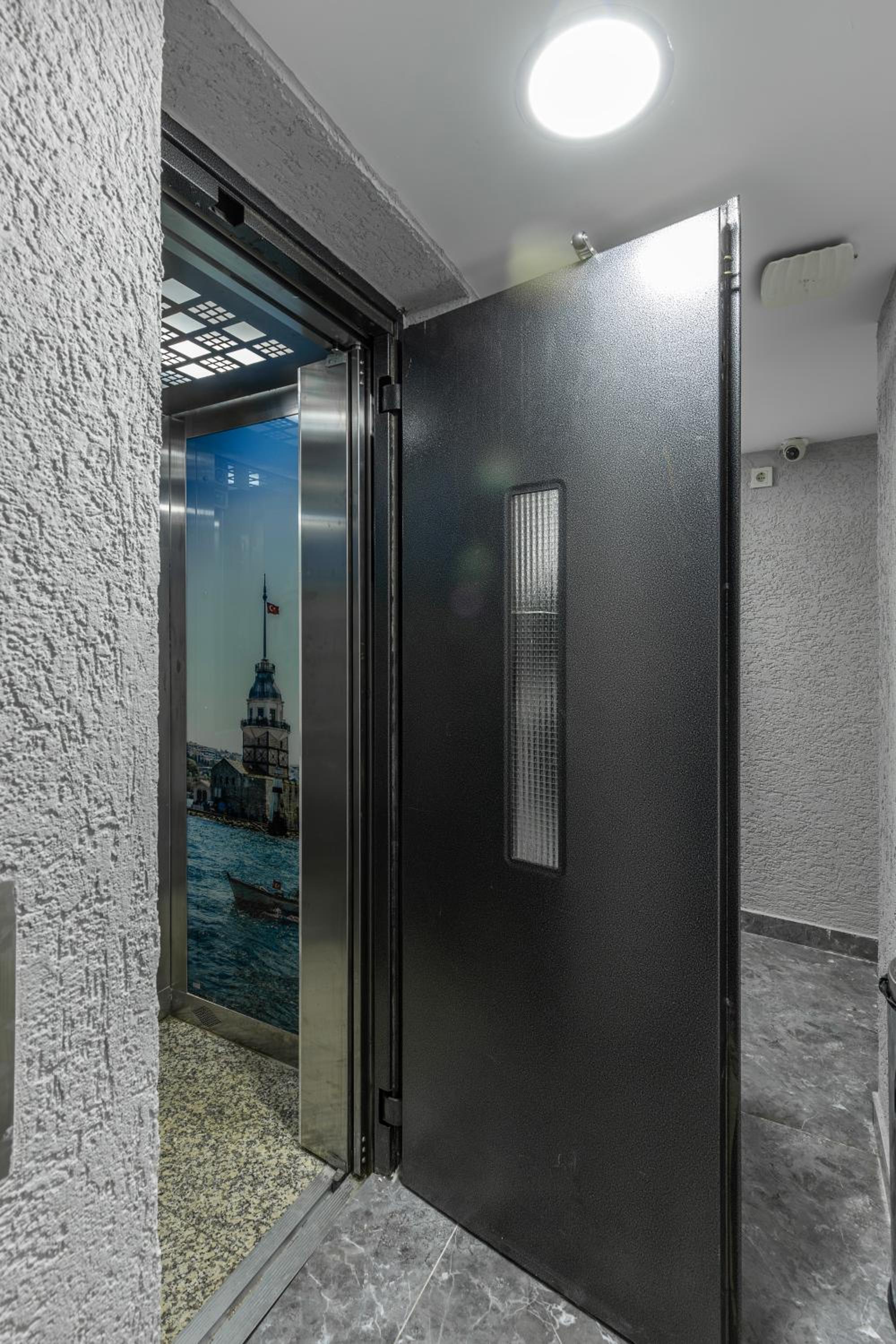 Family Room photo 2