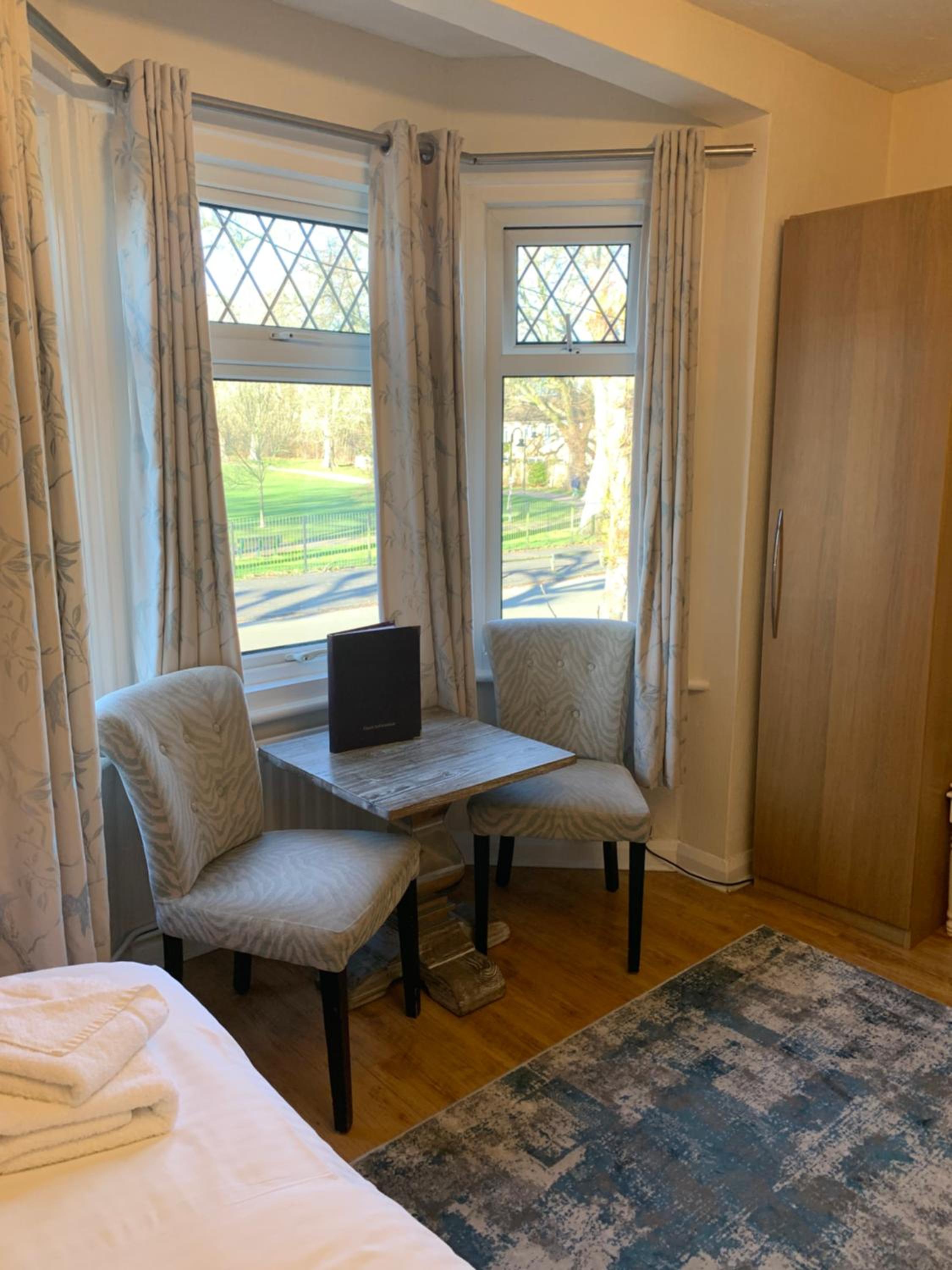 Double Room - Photo 3