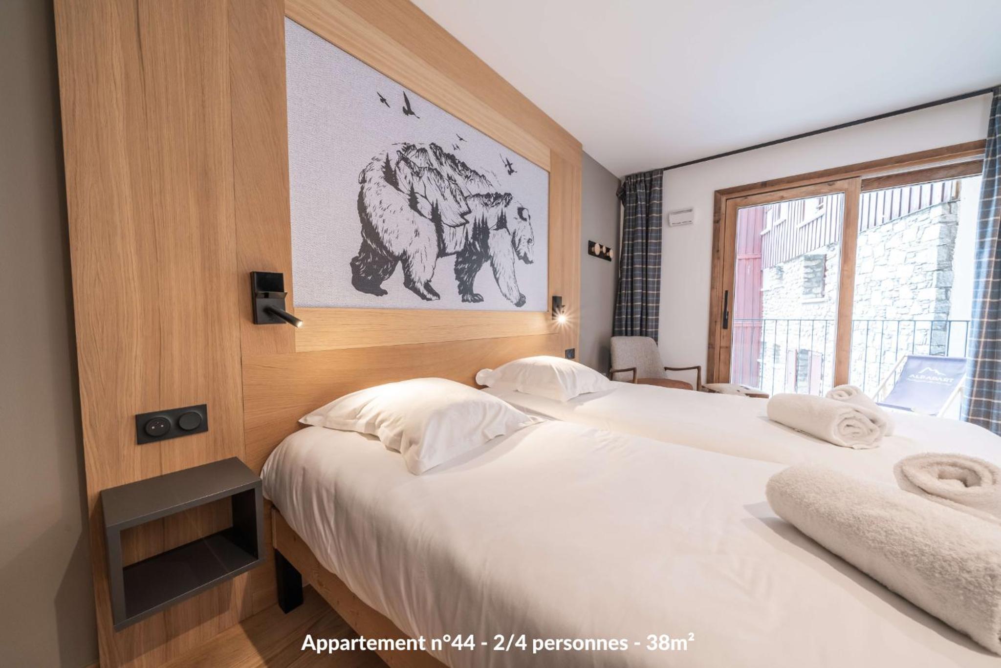 One-Bedroom Apartment