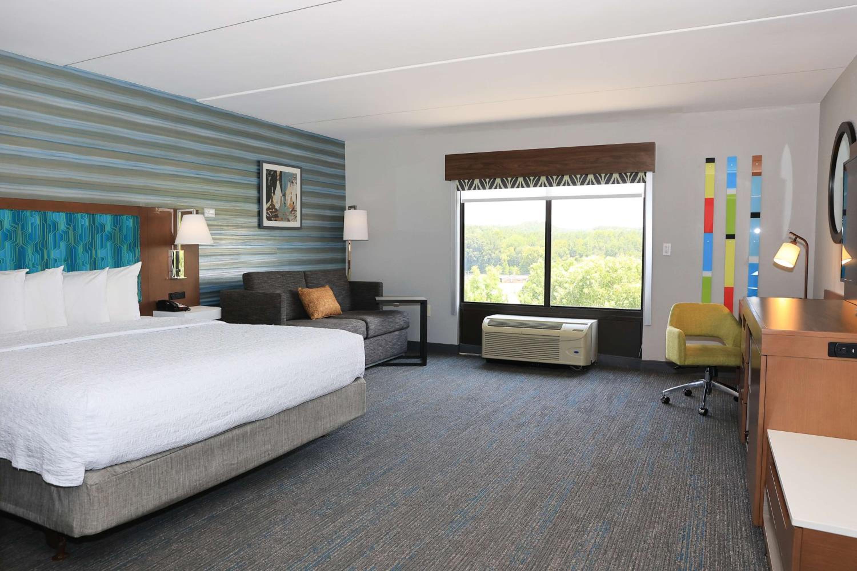 King Room - Mobility Access/Non-Smoking - Photo 4