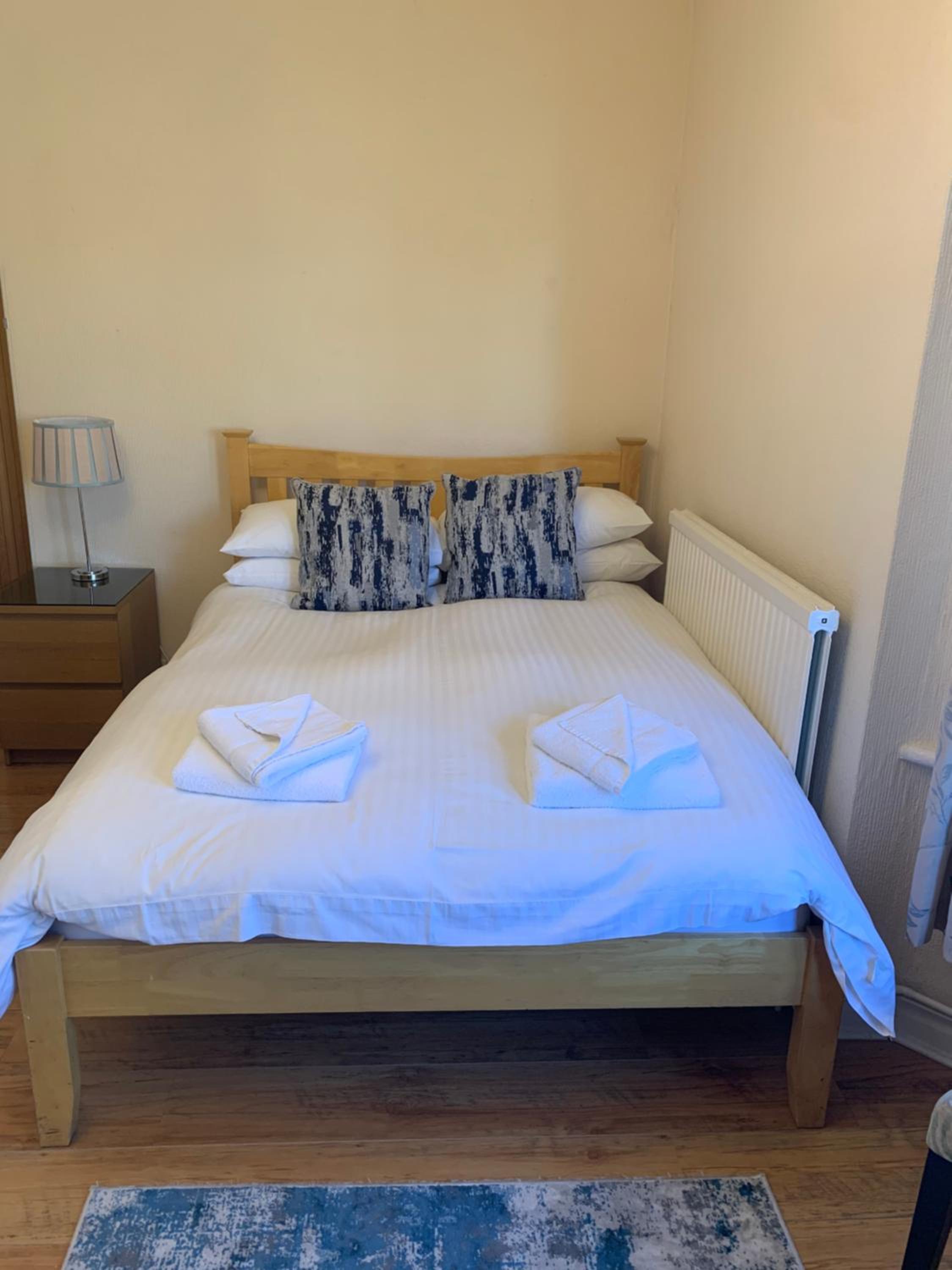 Double Room - Photo 7
