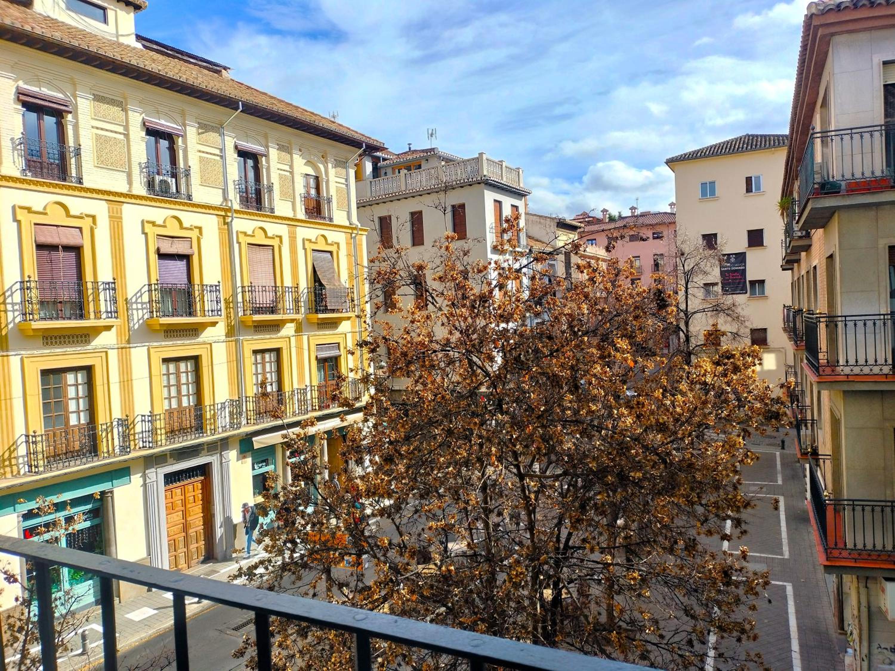 Double or Twin Room with Balcony - Photo 6