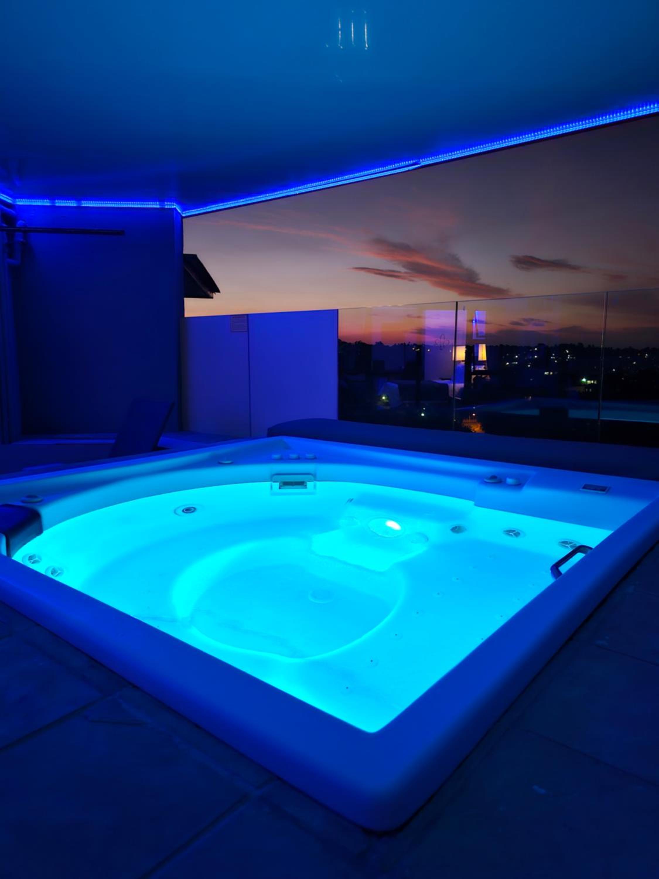 Suite with Spa Bath photo 2