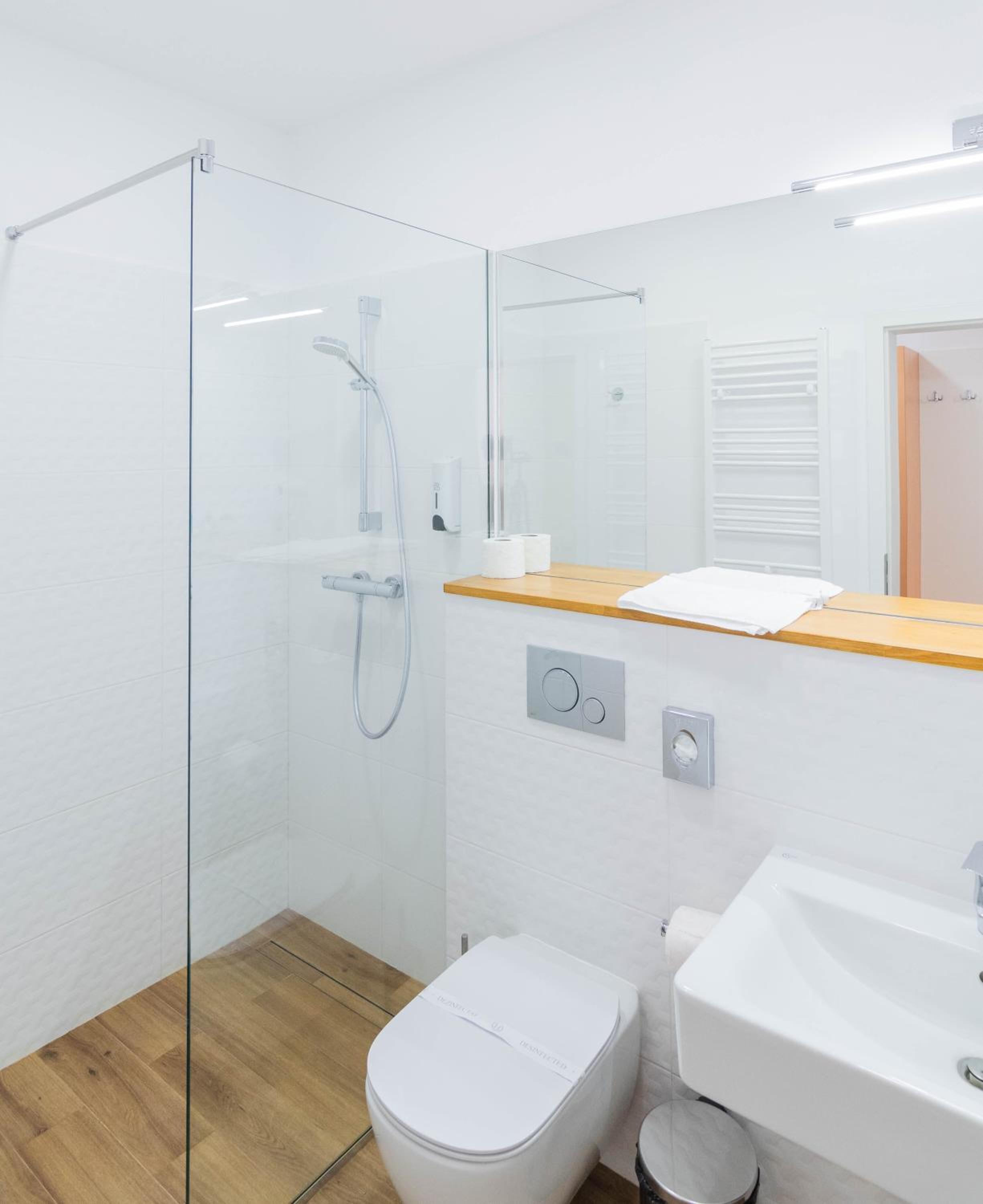 Standard Double Room - Photo 6