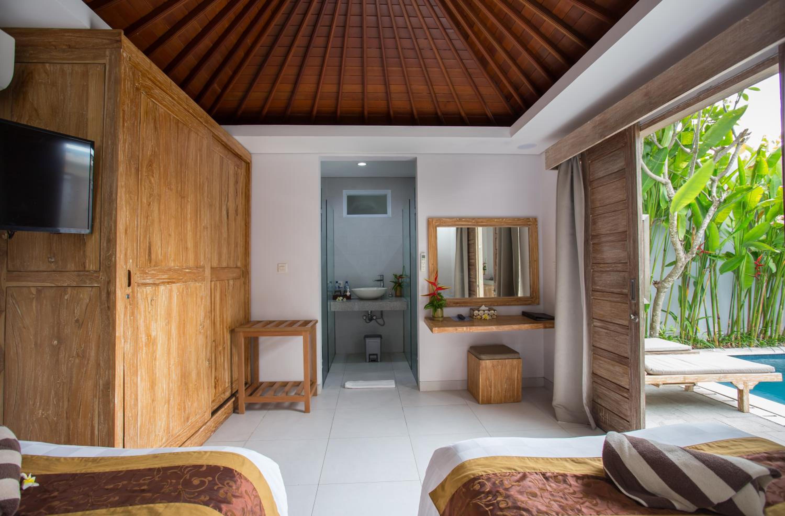 Two-Bedroom Pool Villa - Photo 32