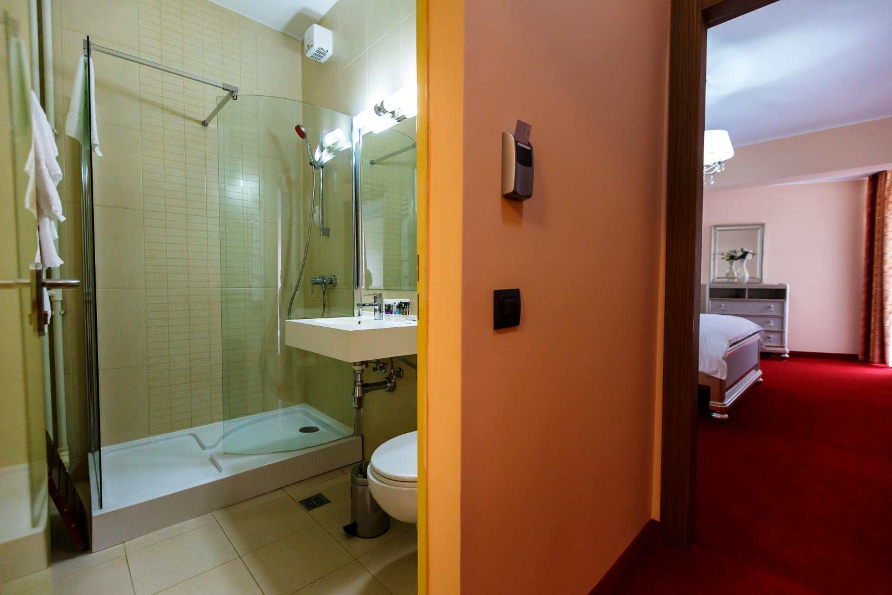 Superior Suite with Sofa - Photo 3