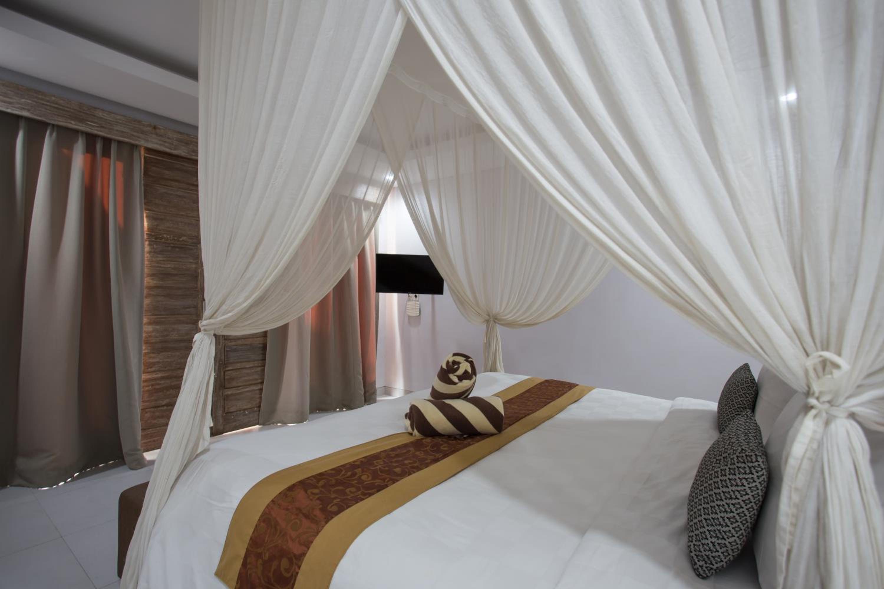 One-Bedroom Pool Villa - Photo 32