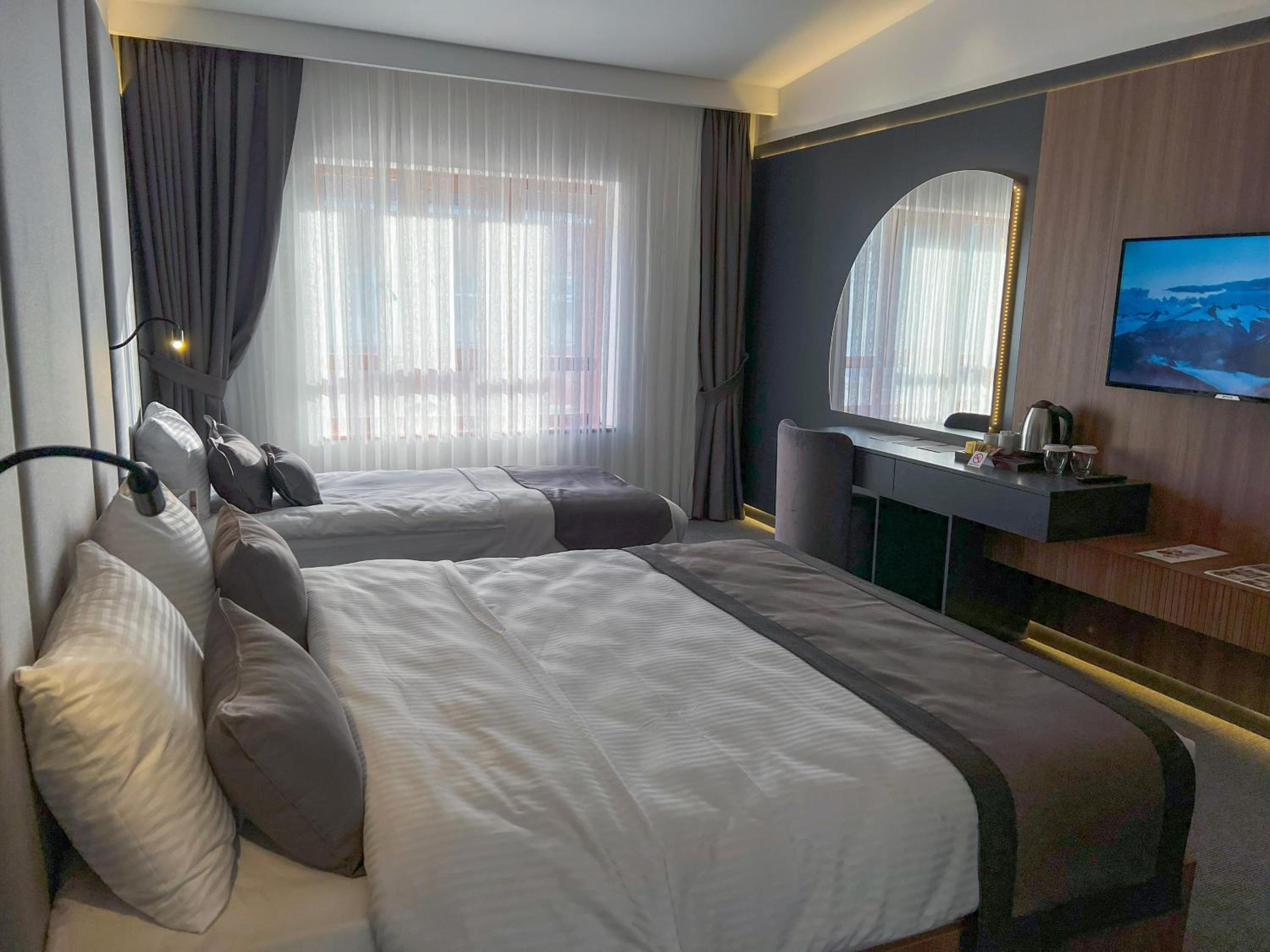 Standard Double Room - Photo 1
