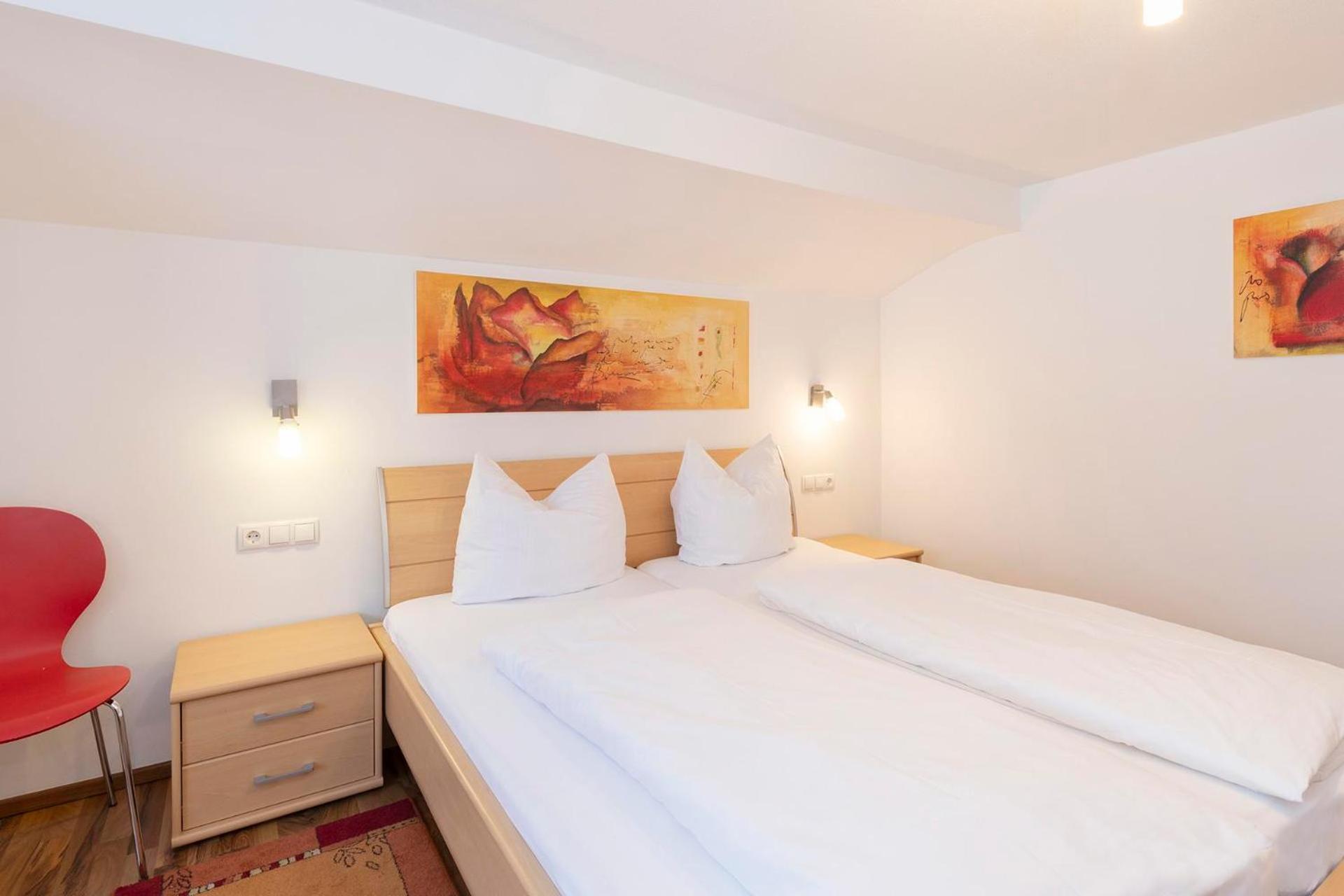 One-Bedroom Apartment With Shower photo 2
