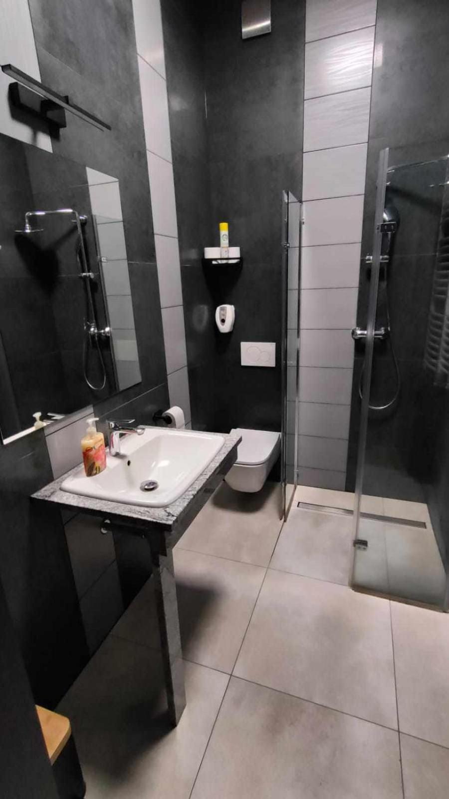 Large Single Room photo 2