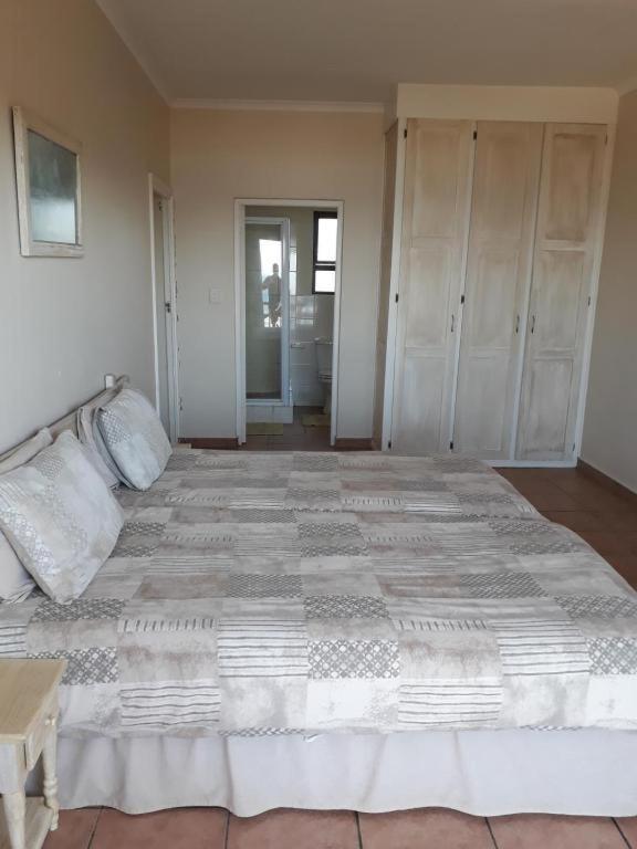Four-Bedroom House photo 1