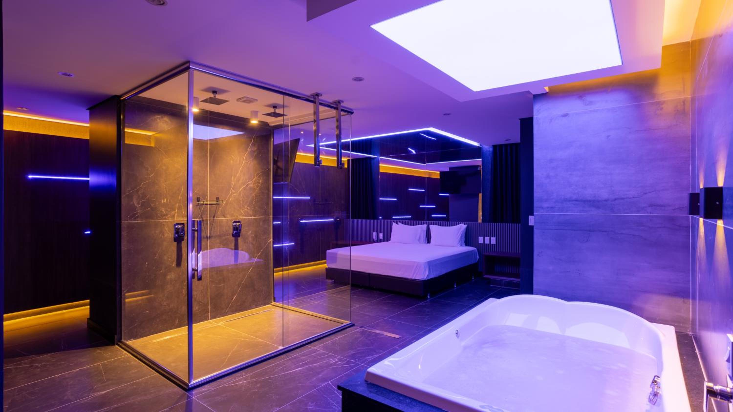 Junior Suite with Private Pool