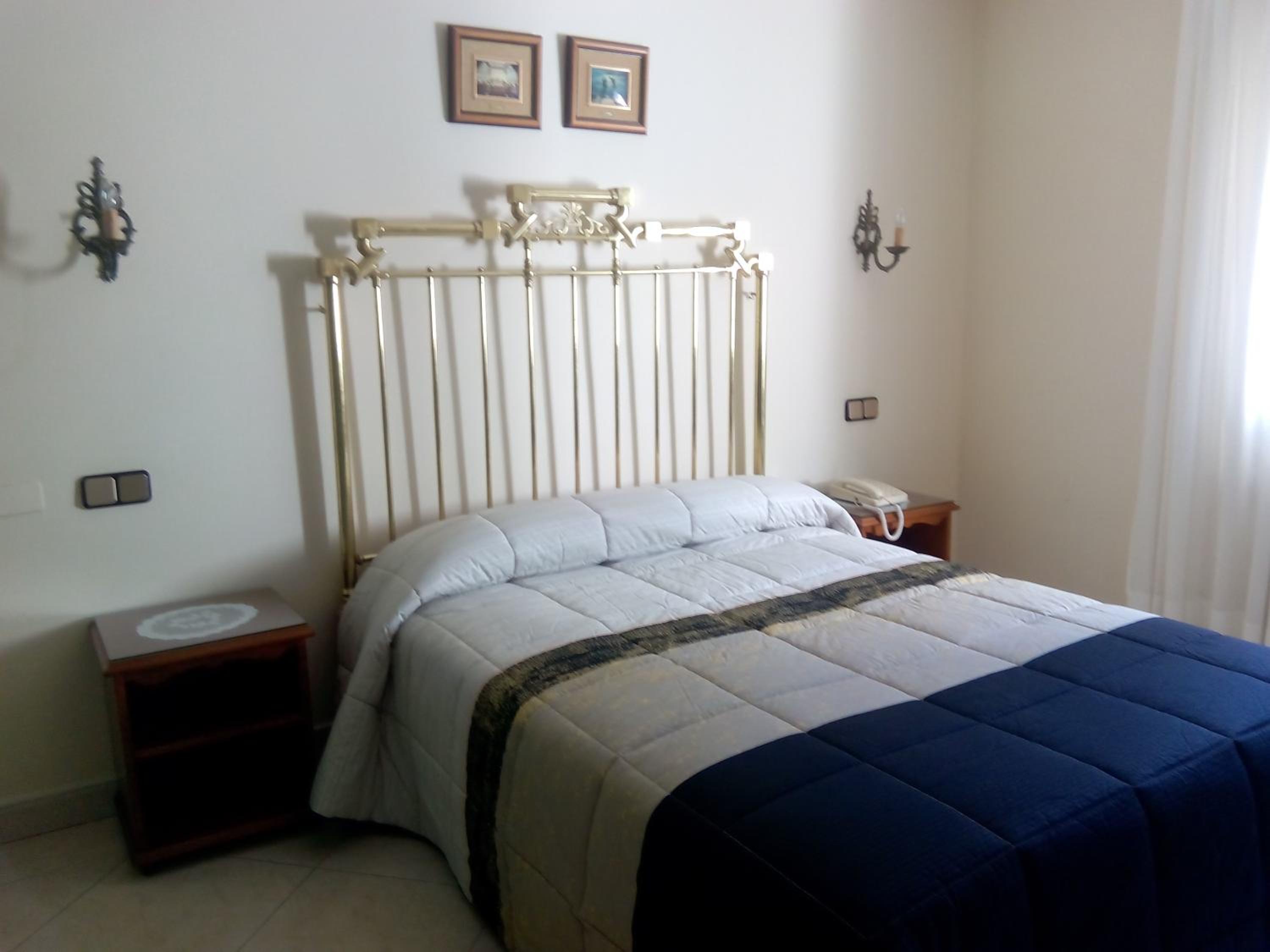 Single Room photo 3
