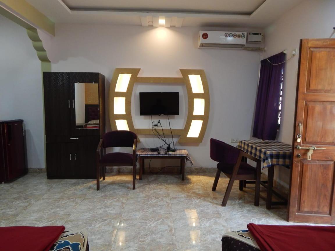 King Room with Balcony photo 3