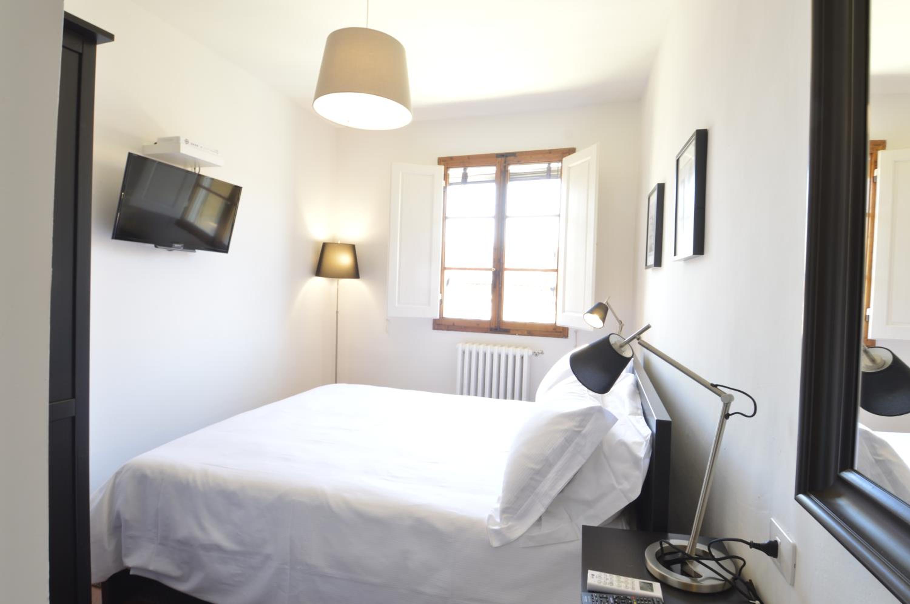 Small Double Room photo 2