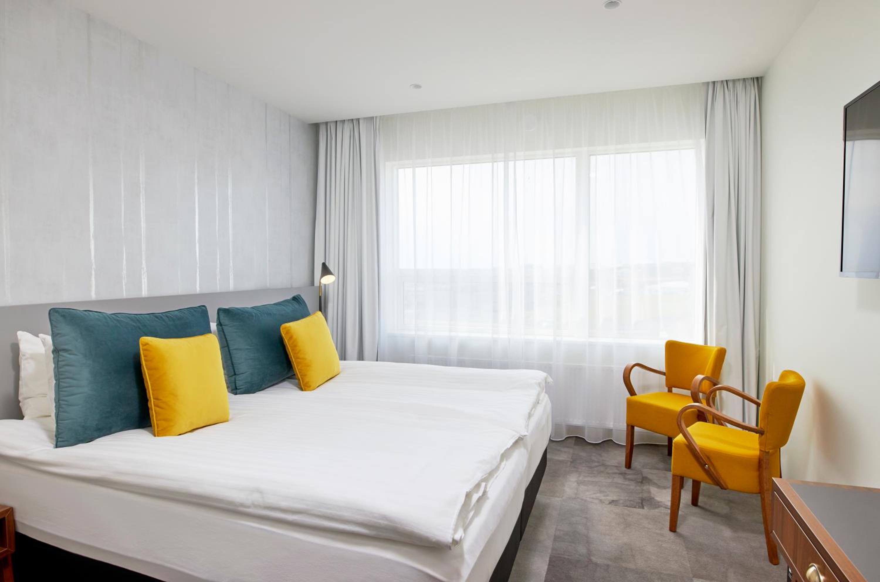 Large Double or Twin Room photo 2