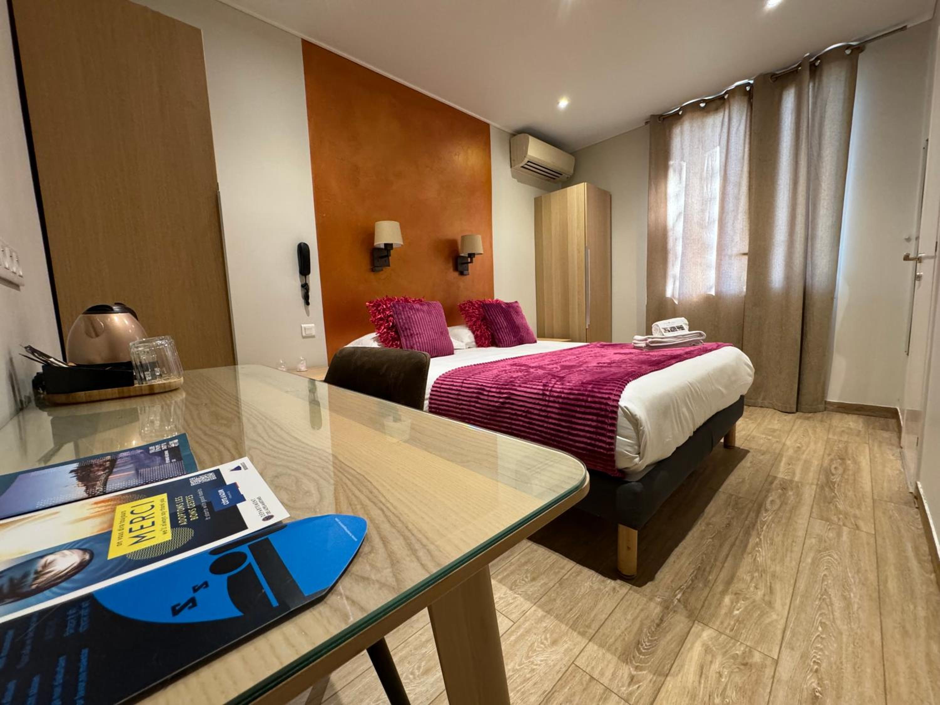Superior Double Room with Terrace and Sea view  - Photo 5