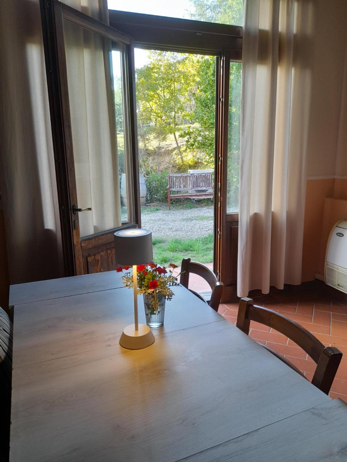 Junior Suite with Pool View - Photo 3