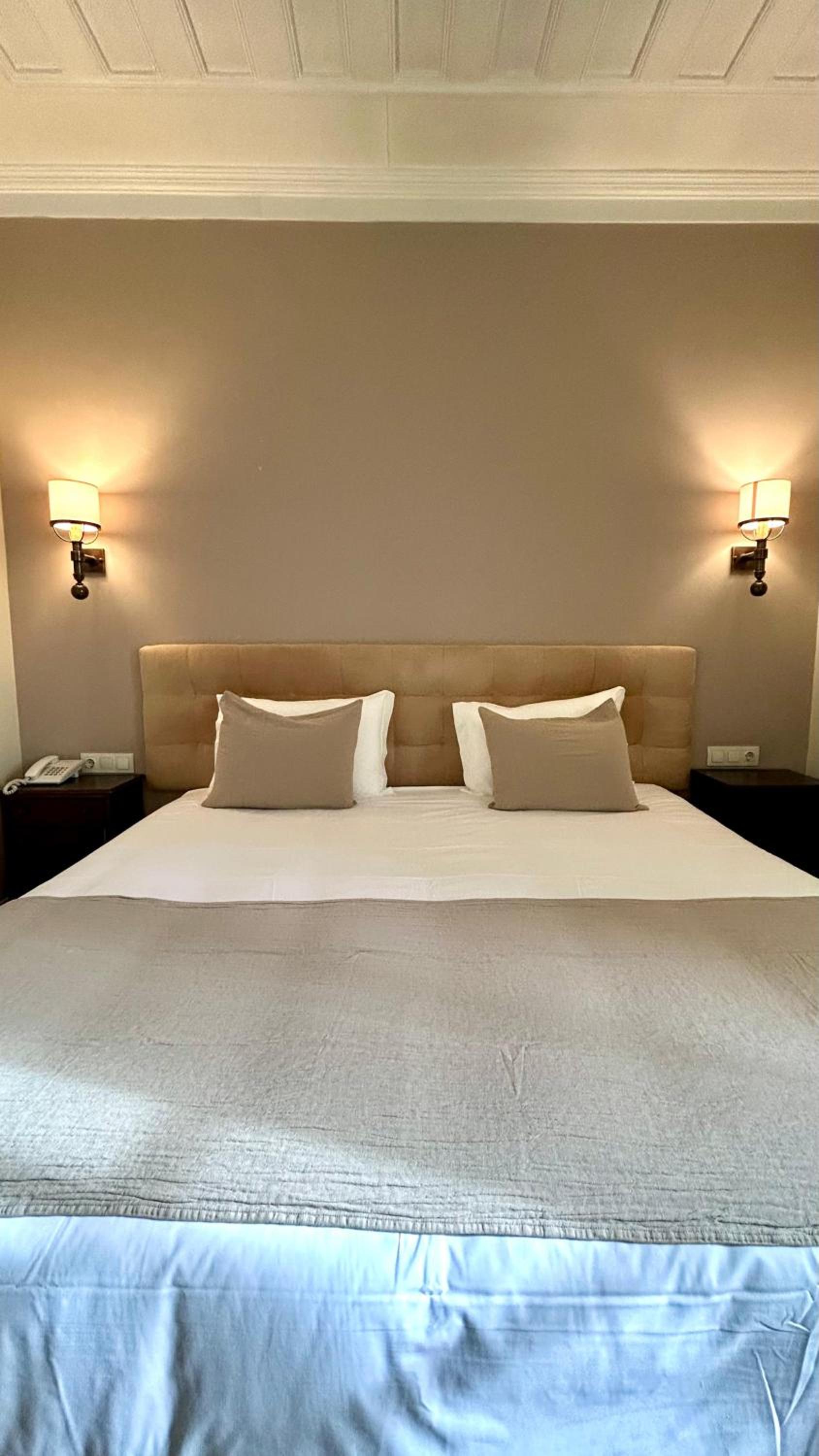 Double Room - Photo 5