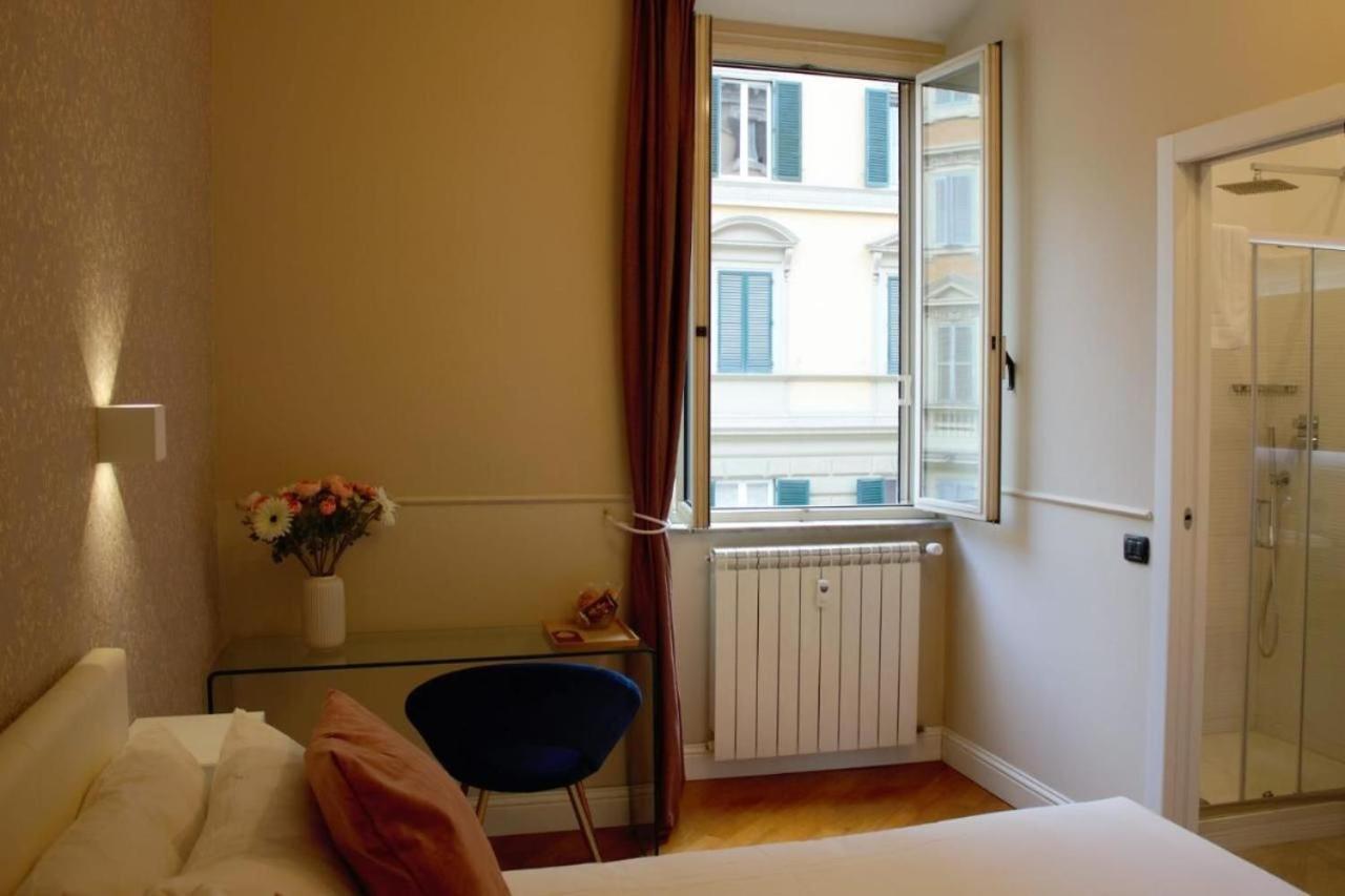 Standard Double Room photo 3