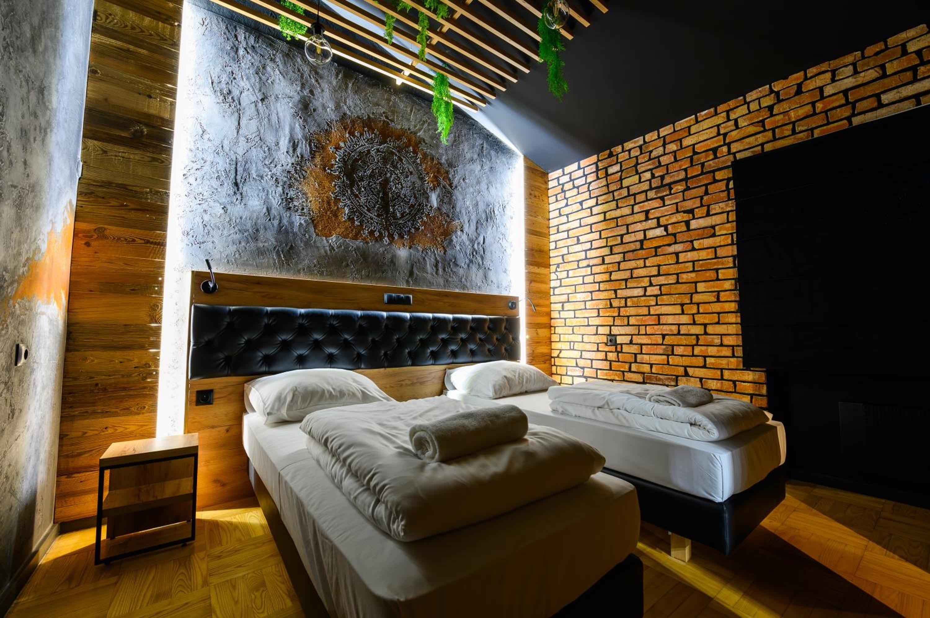 Three-Bedroom Apartment - Photo 3