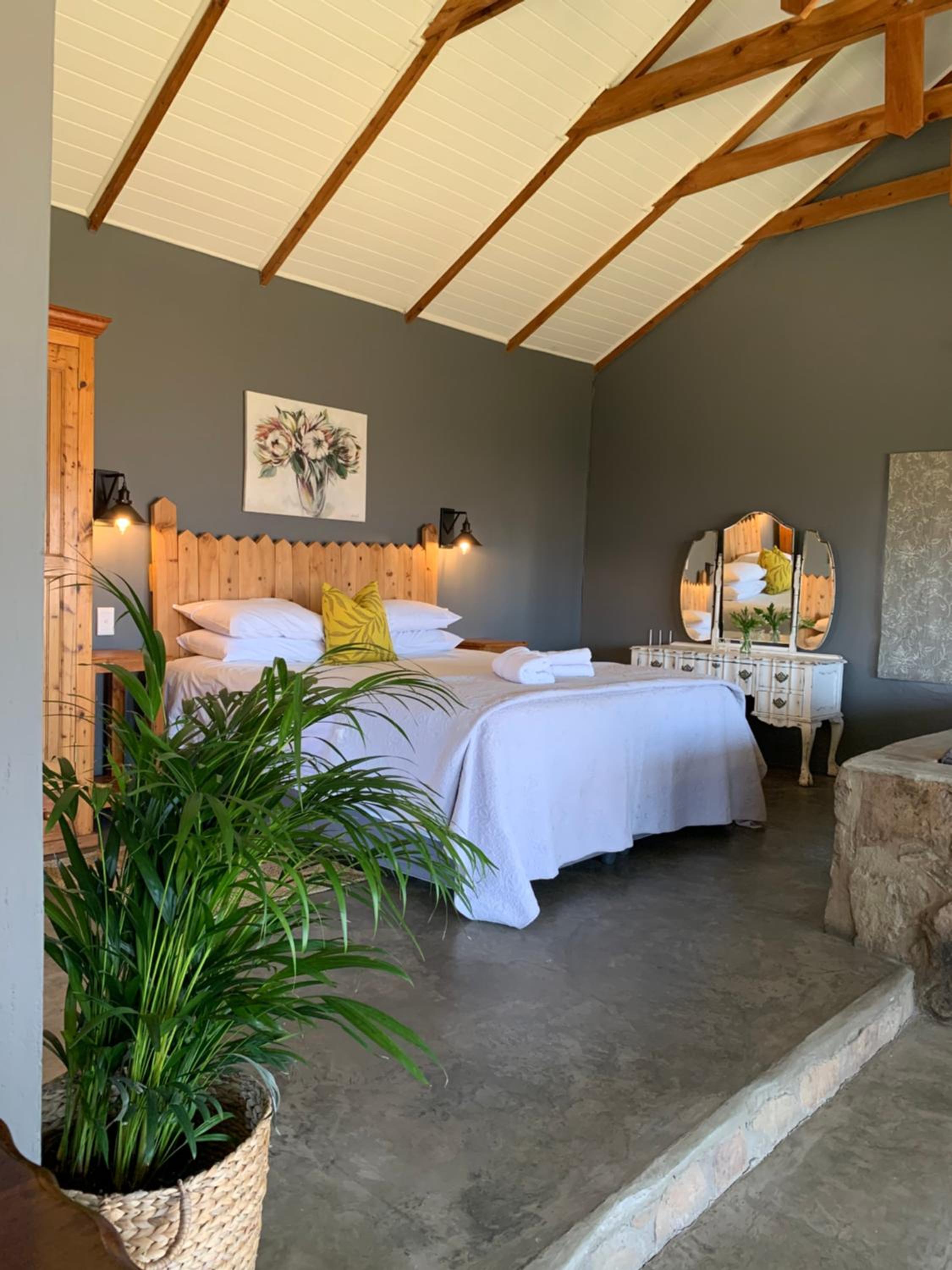 Deluxe King Room - Photo 1