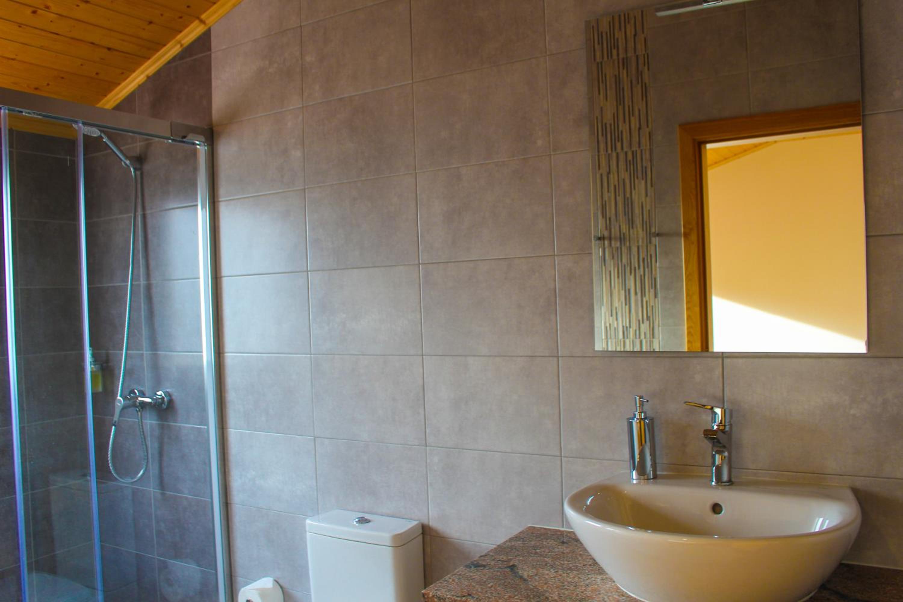 Double Room with Private Bathroom - Photo 5