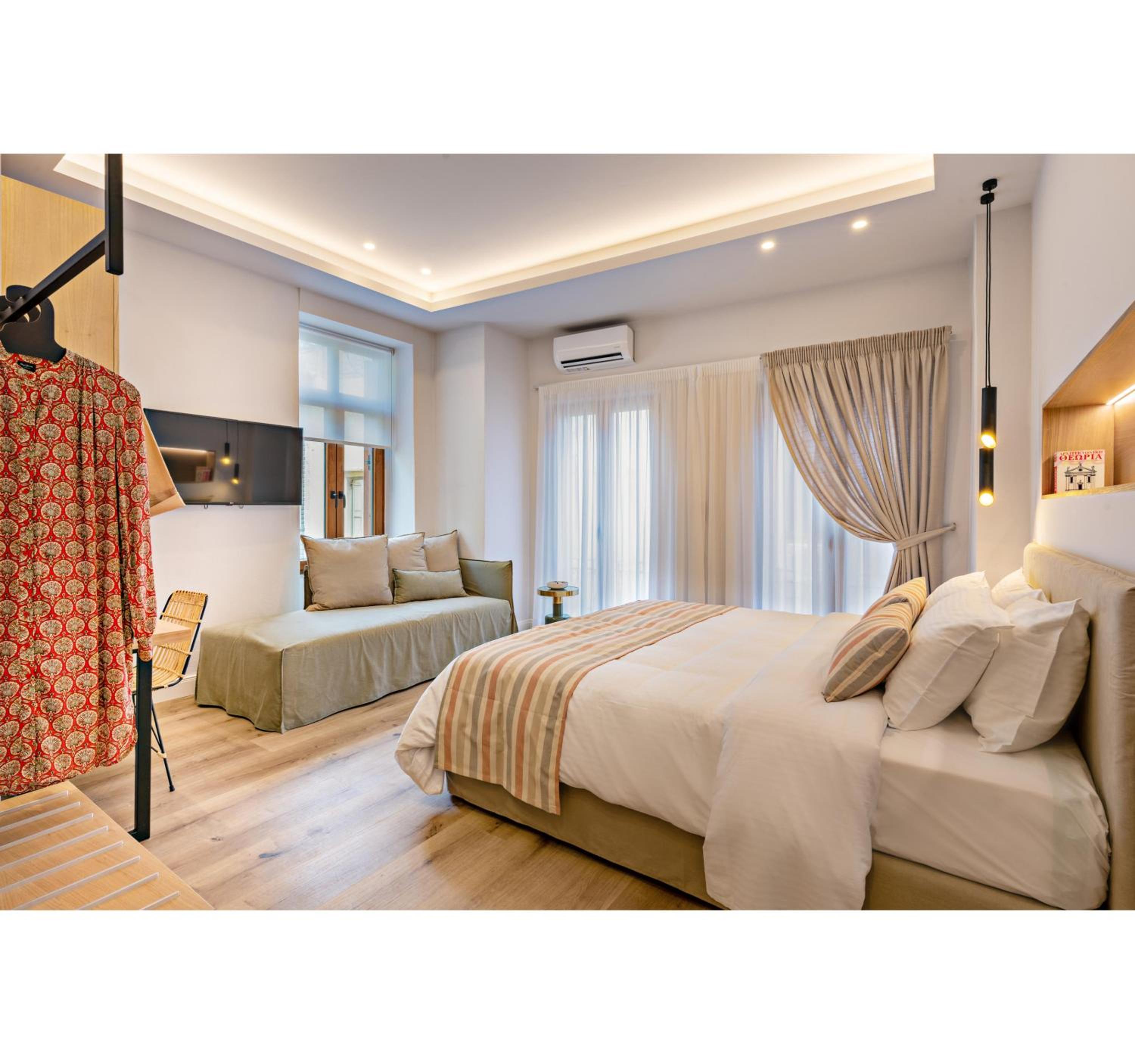 Junior Suite With Balcony - City View
