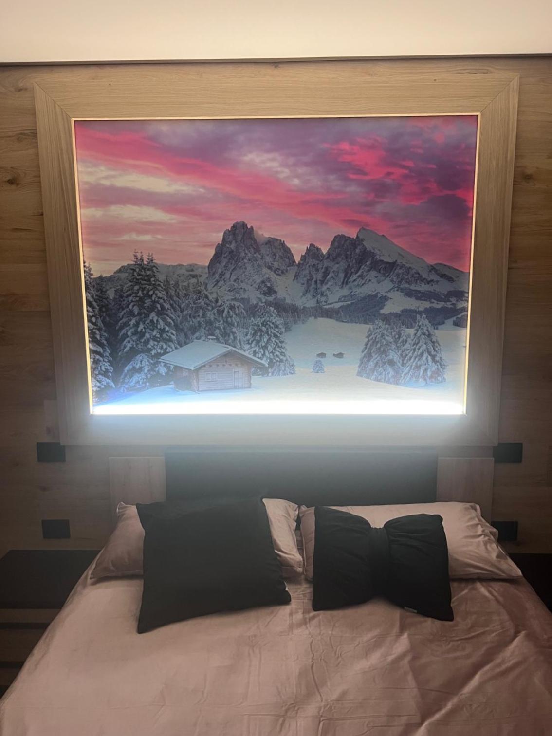 One-Bedroom Apartment with View photo 1