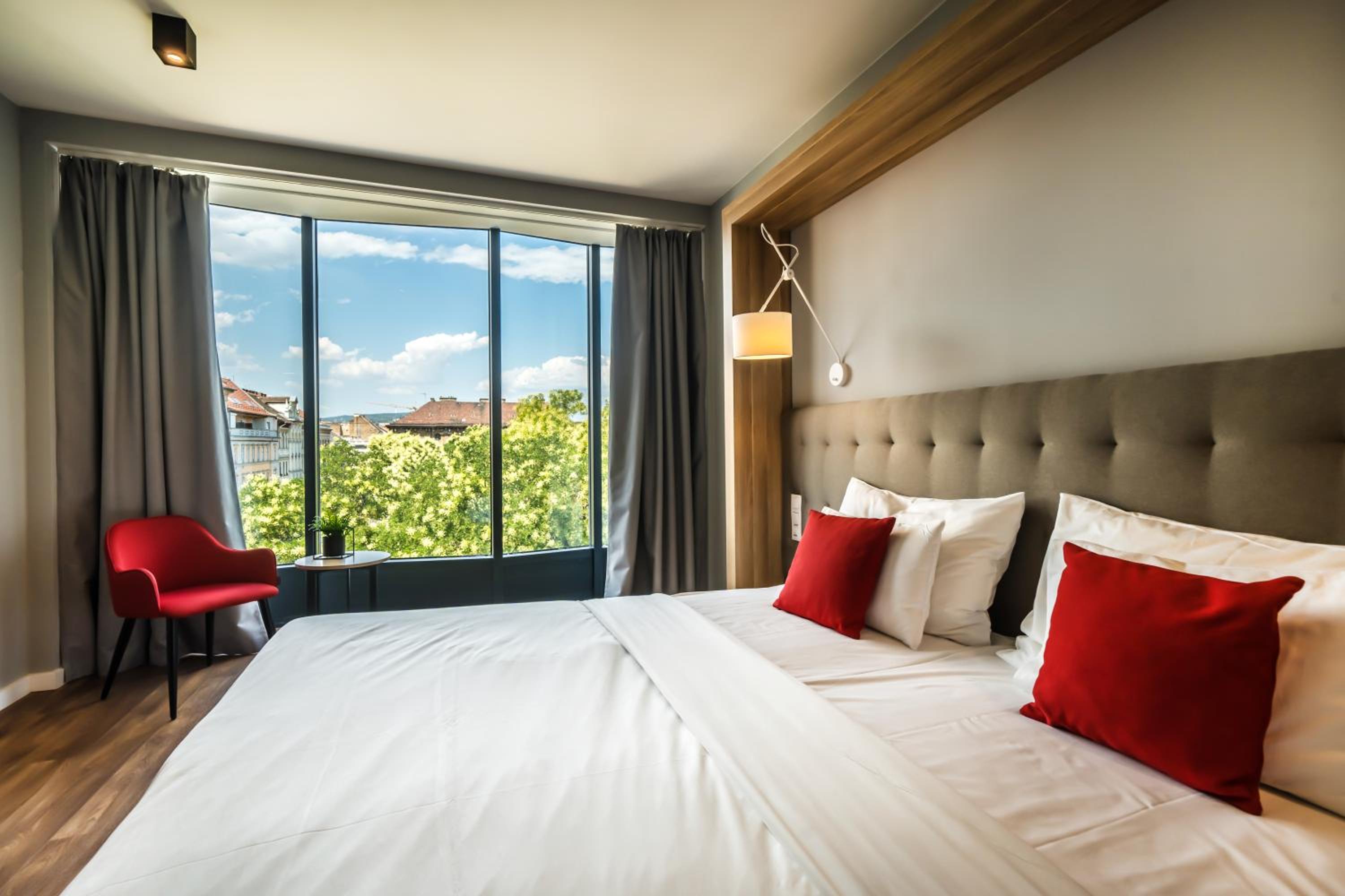  Superior Double or Twin Room - Photo 1