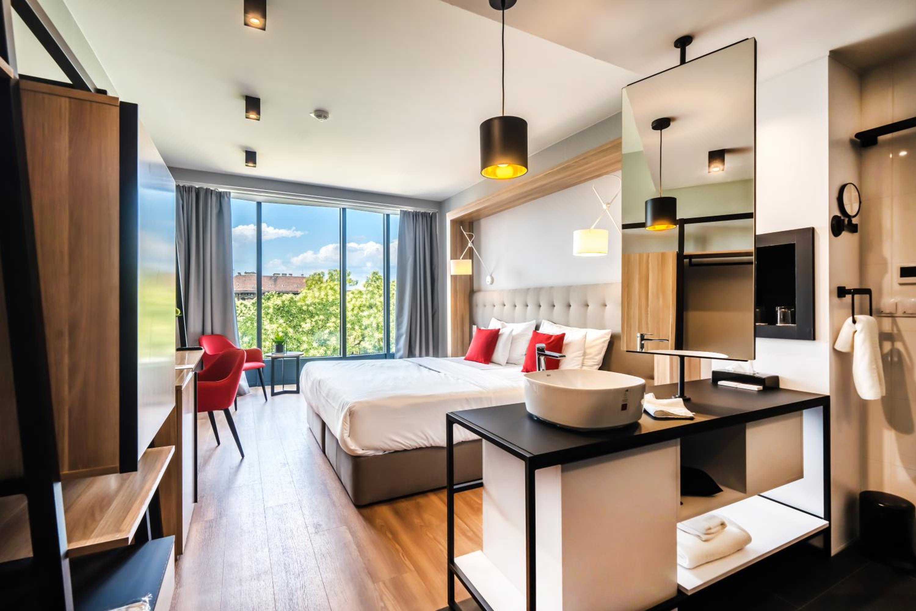  Superior Double or Twin Room - Photo 12